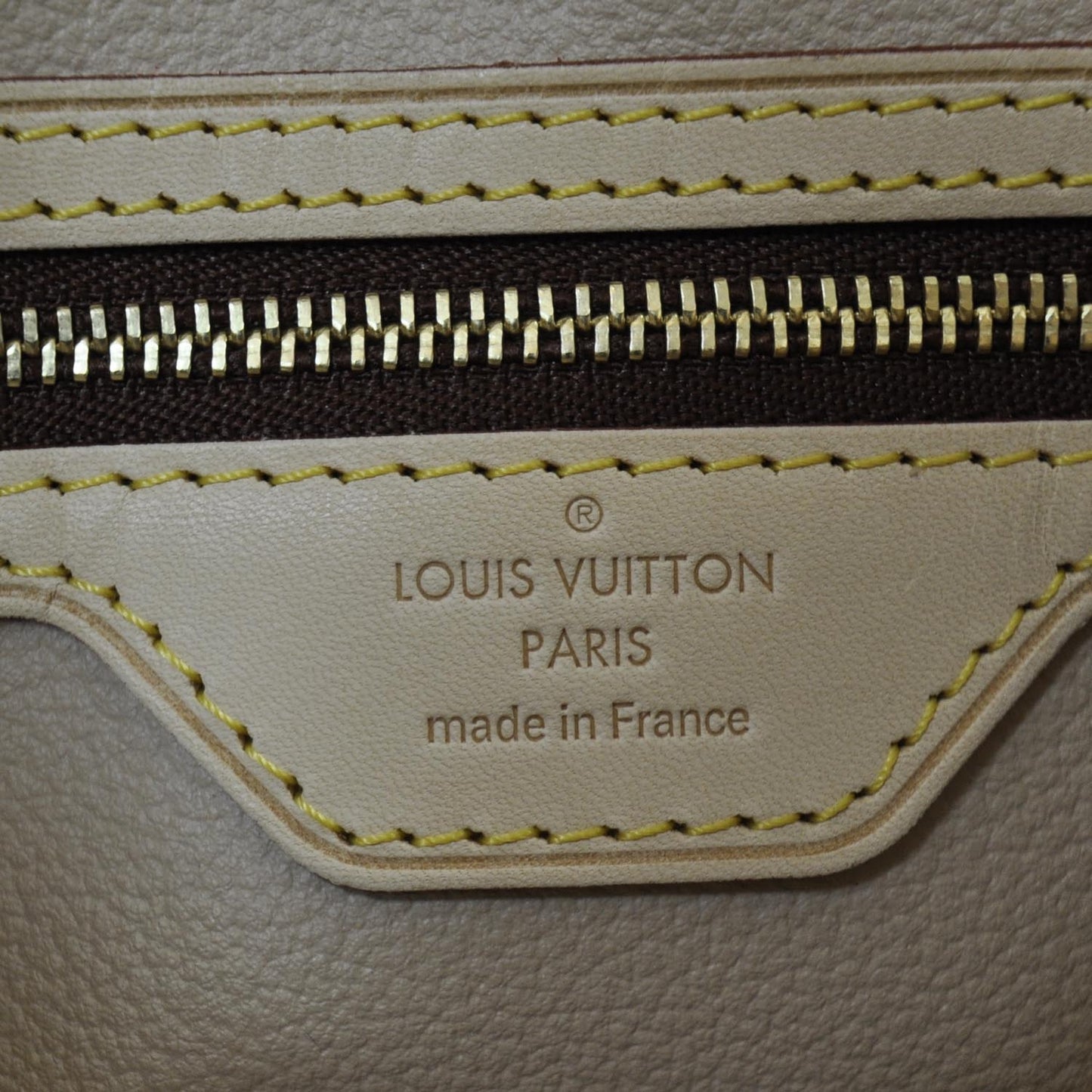 Monogram Petit Bucket 23