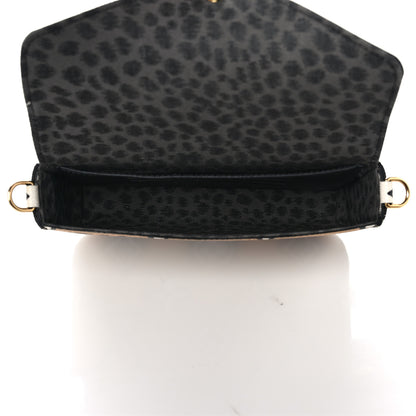 Louis Vuitton Monogram Wild At Heart Felicie Strap & Go Arizona Creme 5 of 8