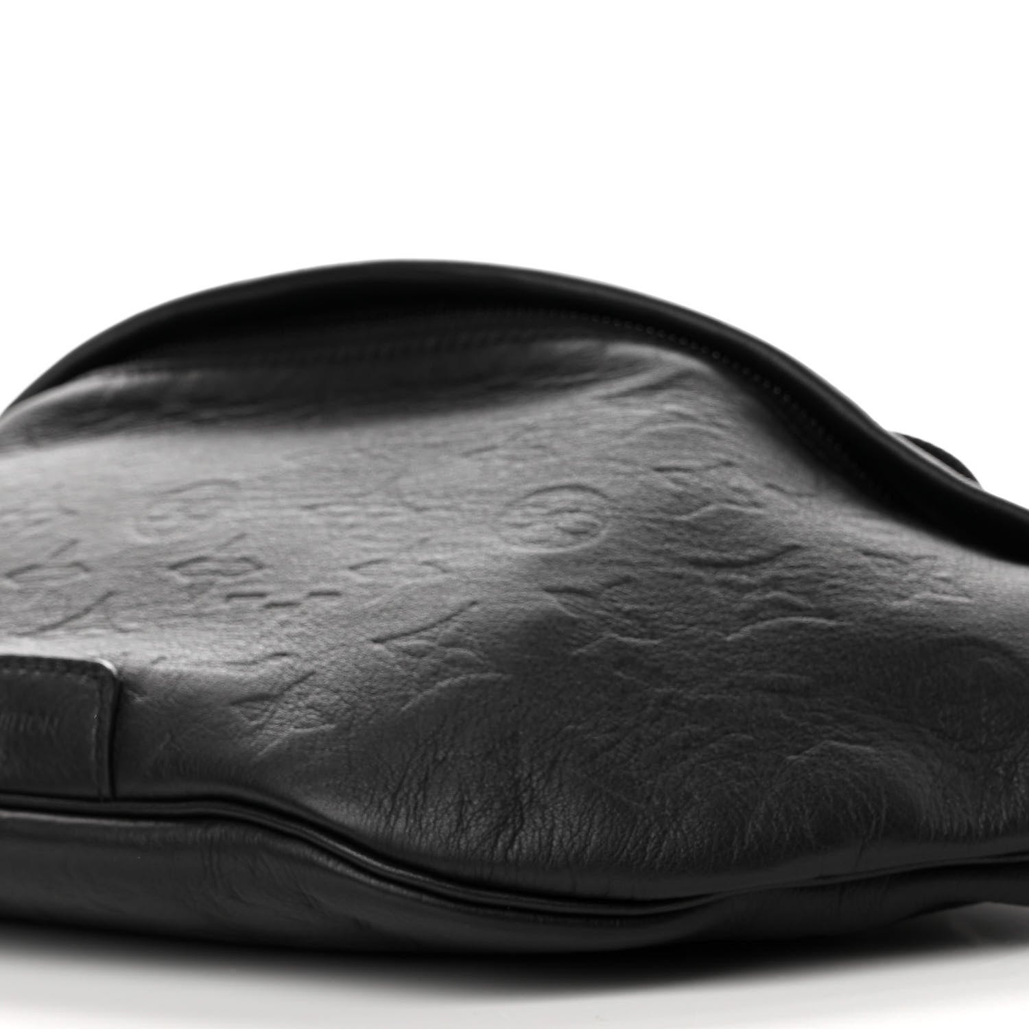 Louis Vuitton Calfskin Monogram Shadow Discovery Bumbag Black 6 of 7