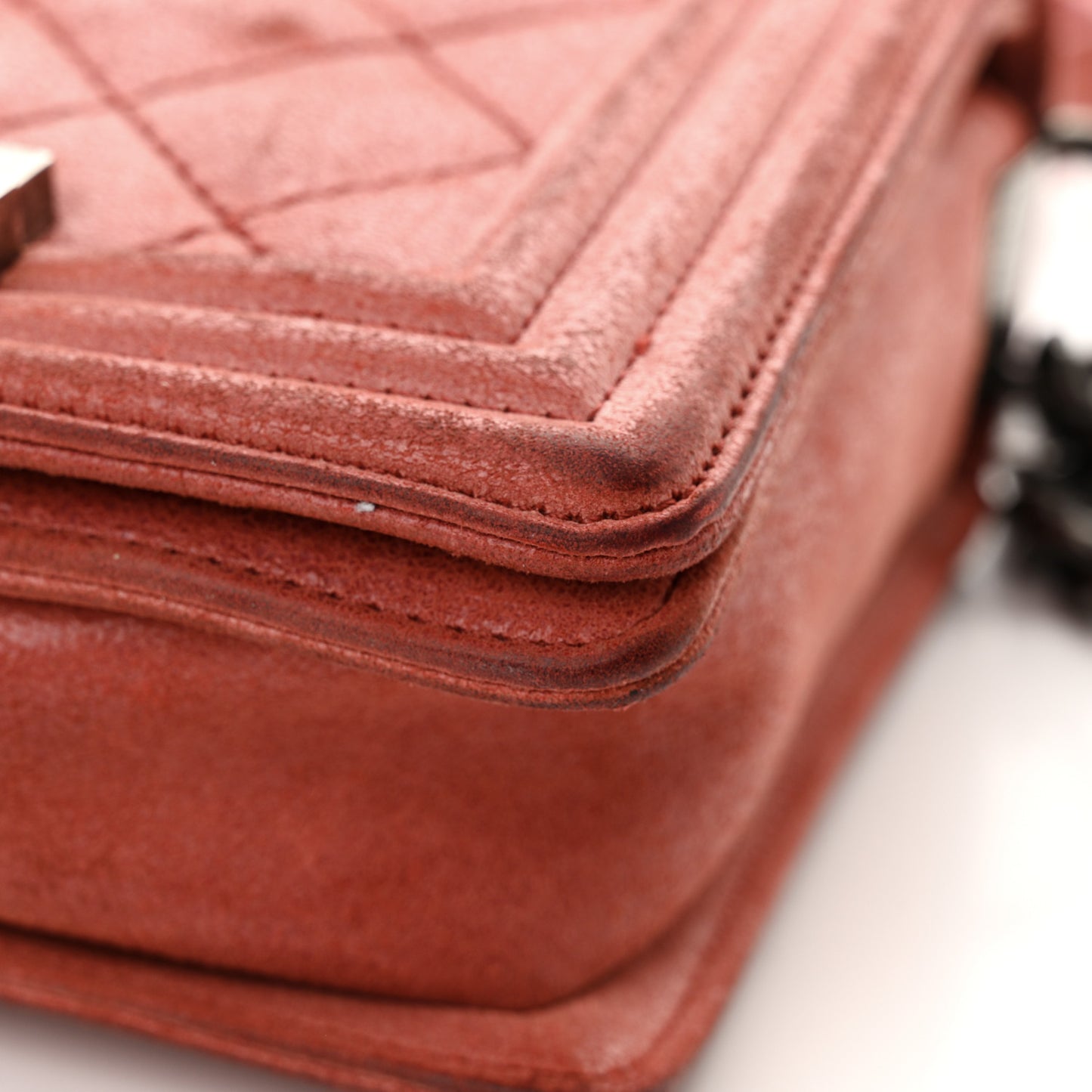 Iridescent Calfskin Quilted Small Gentle Square Boy Flap Red