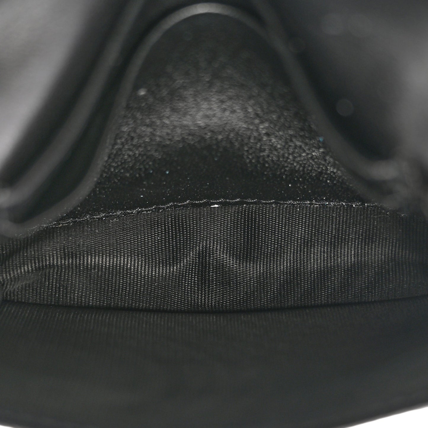Grained Calfskin Saddle Card Holder Black