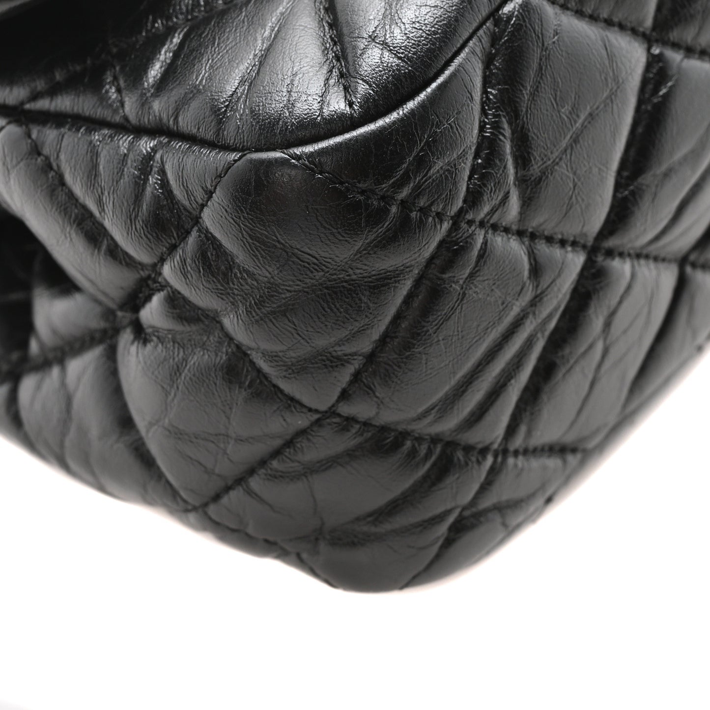 Aged Calfskin Quilted 2.55 Reissue 225 Hanger Flap Black