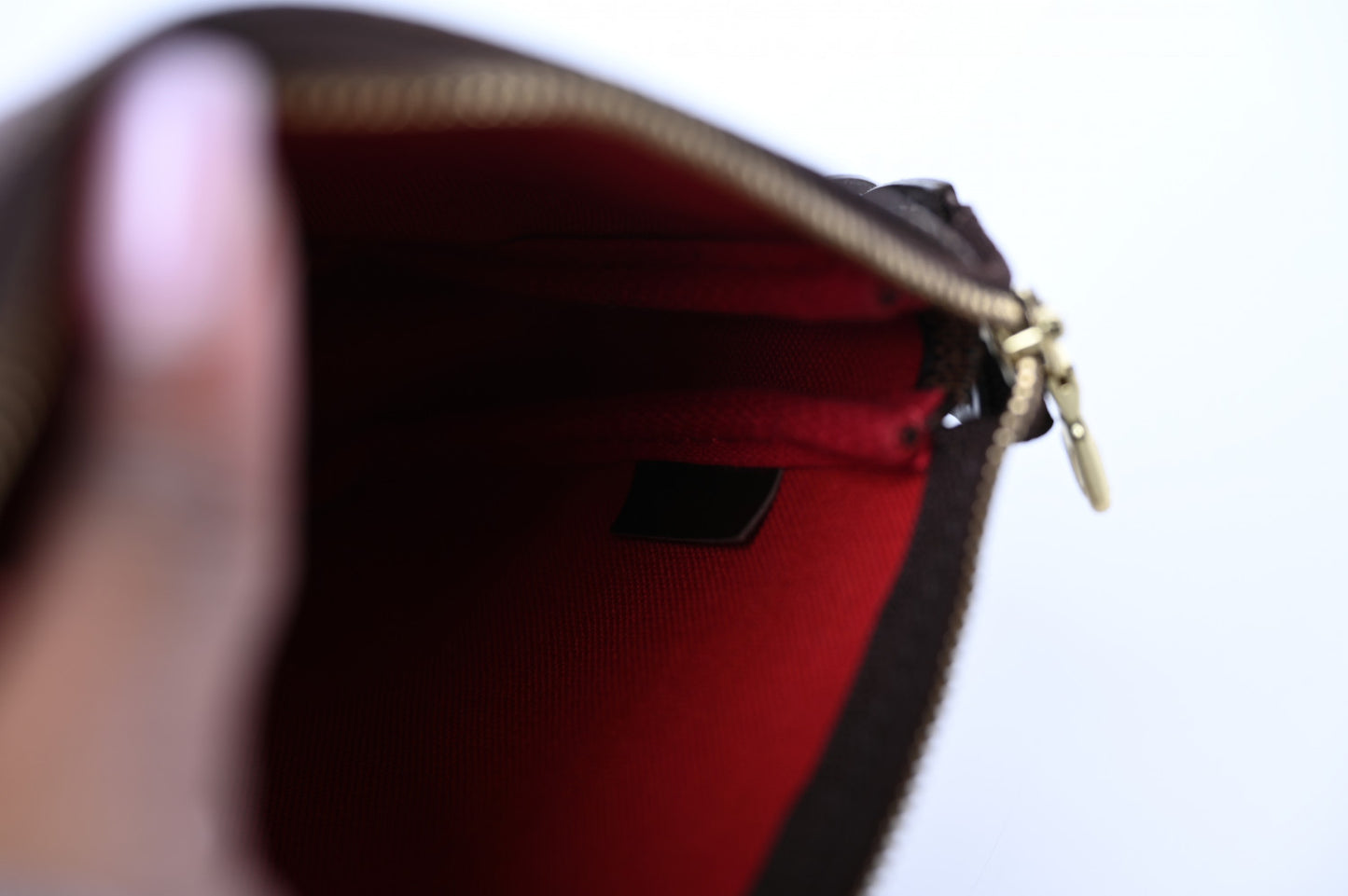 Damier Ebene Pochette Accessories