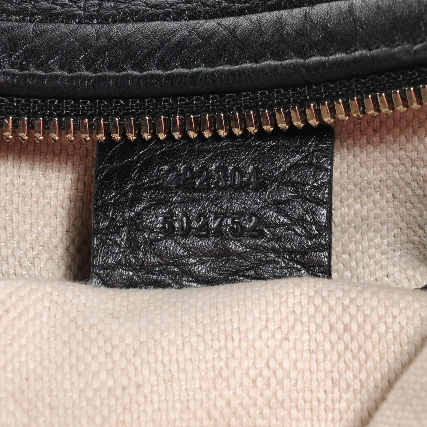 Pebbled Calfskin Large Soho Hobo Black