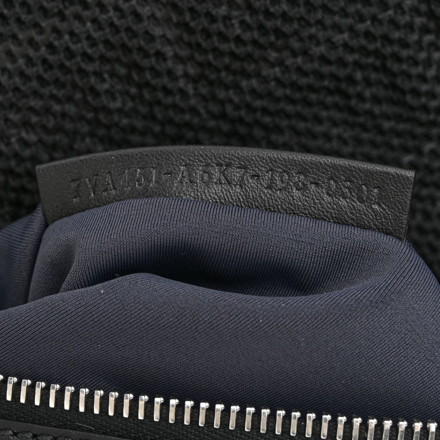 Fendi Mesh Cuoio Romano Vitello Stampa FF 1974 Embossed Logo Plate Mon Tresor Holdall Bag Black 6 of 9