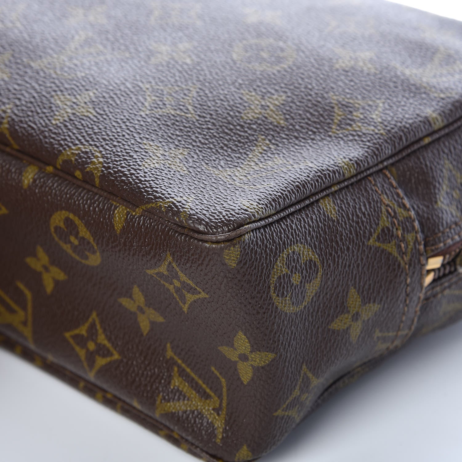 Louis Vuitton Monogram Trousse Toilette 28 13 of 14