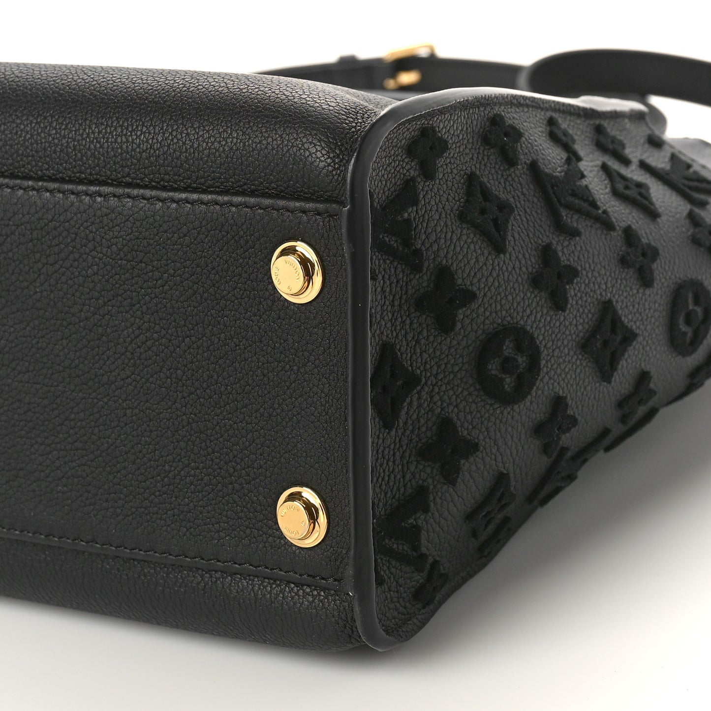Calfskin Monogram Tufting On My Side Black
