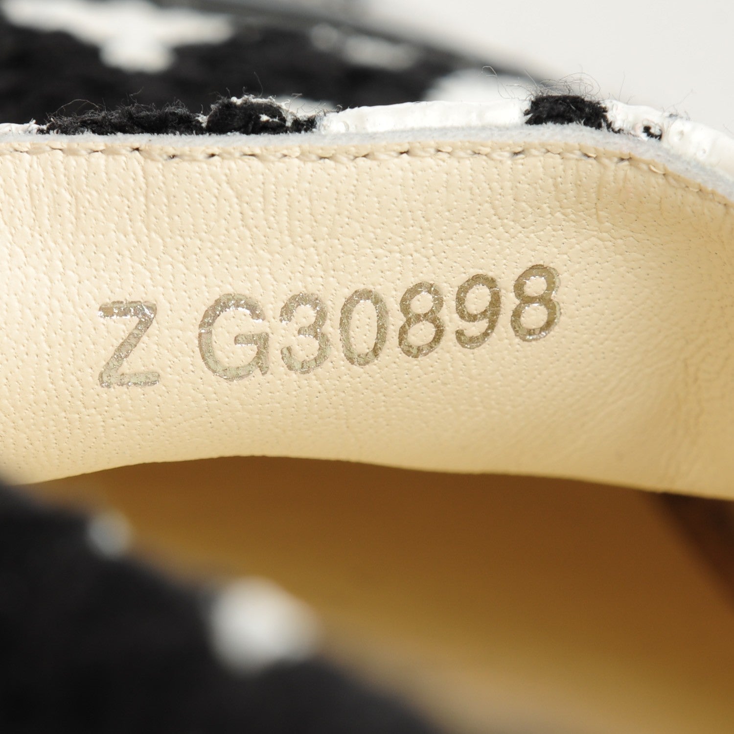 Chanel Patent Tweed Splatter Paint Print Cap Toe CC Espadrilles 38 Black White 7 of 7