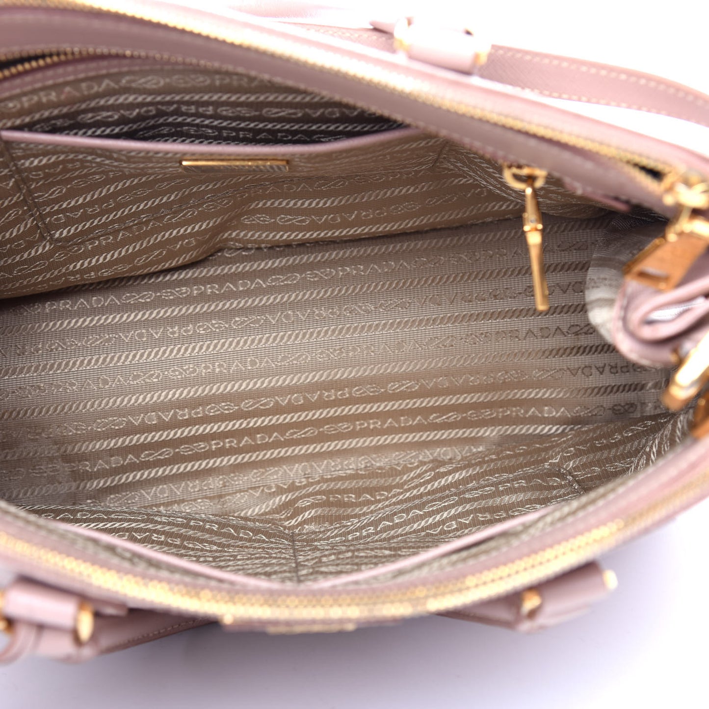 Saffiano Medium Galleria Double Zip Tote Cammeo