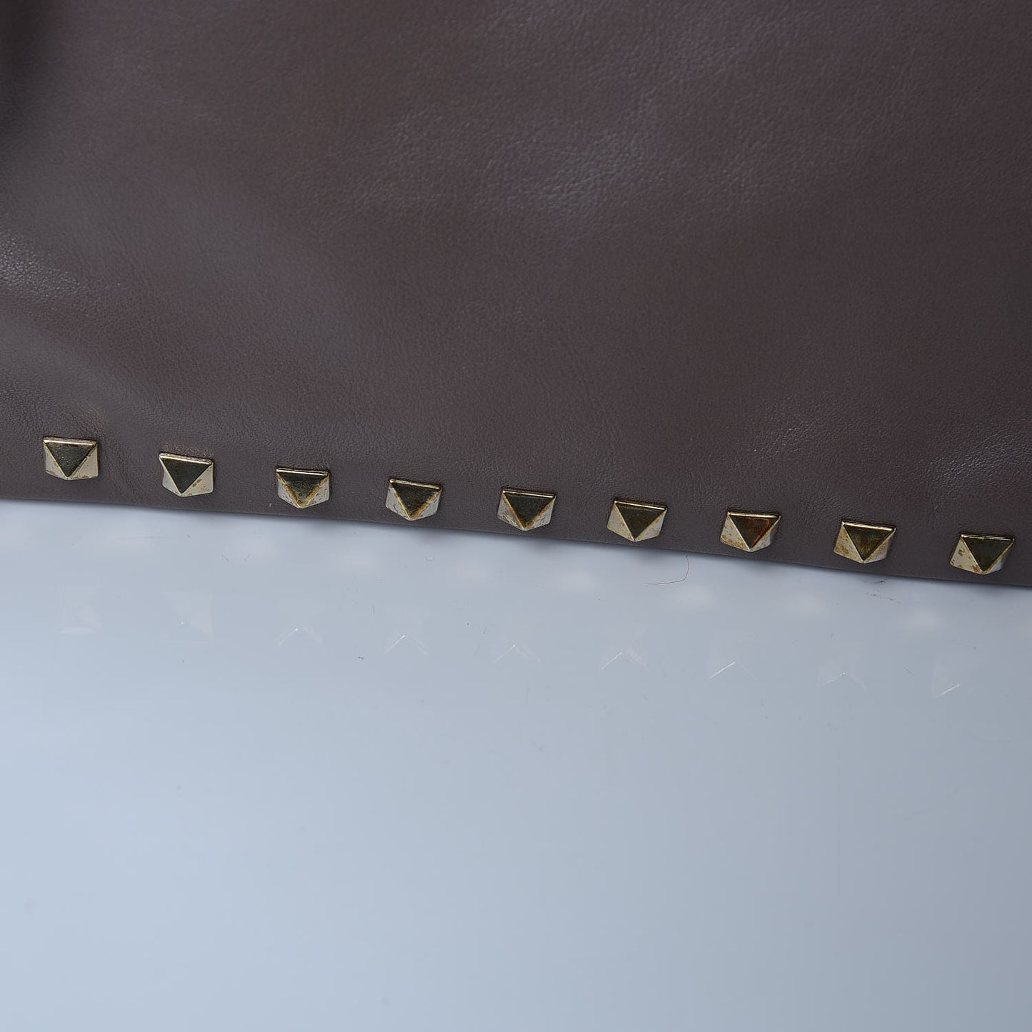 Vitello Large Rockstud Zip Wristlet Pouch Taupe