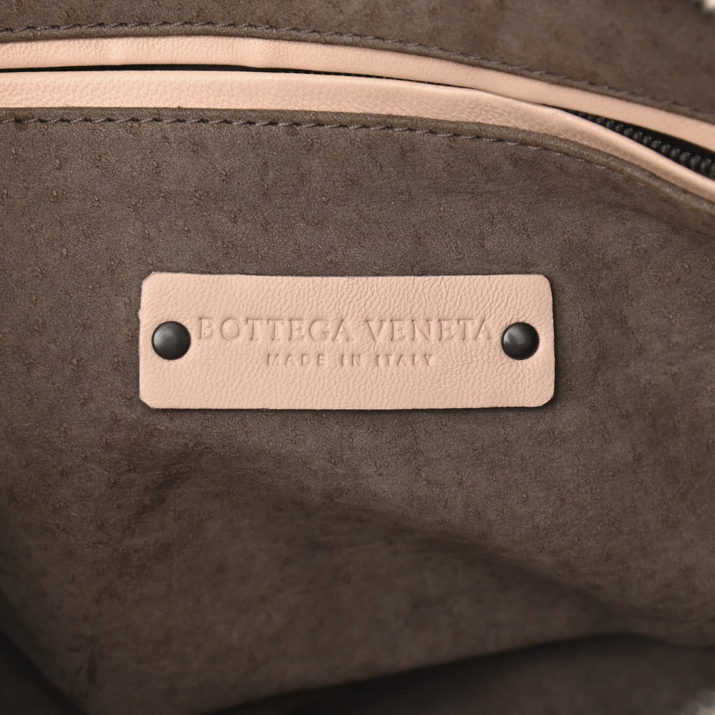 Nappa Intrecciato Nodini Crossbody Messenger Nude