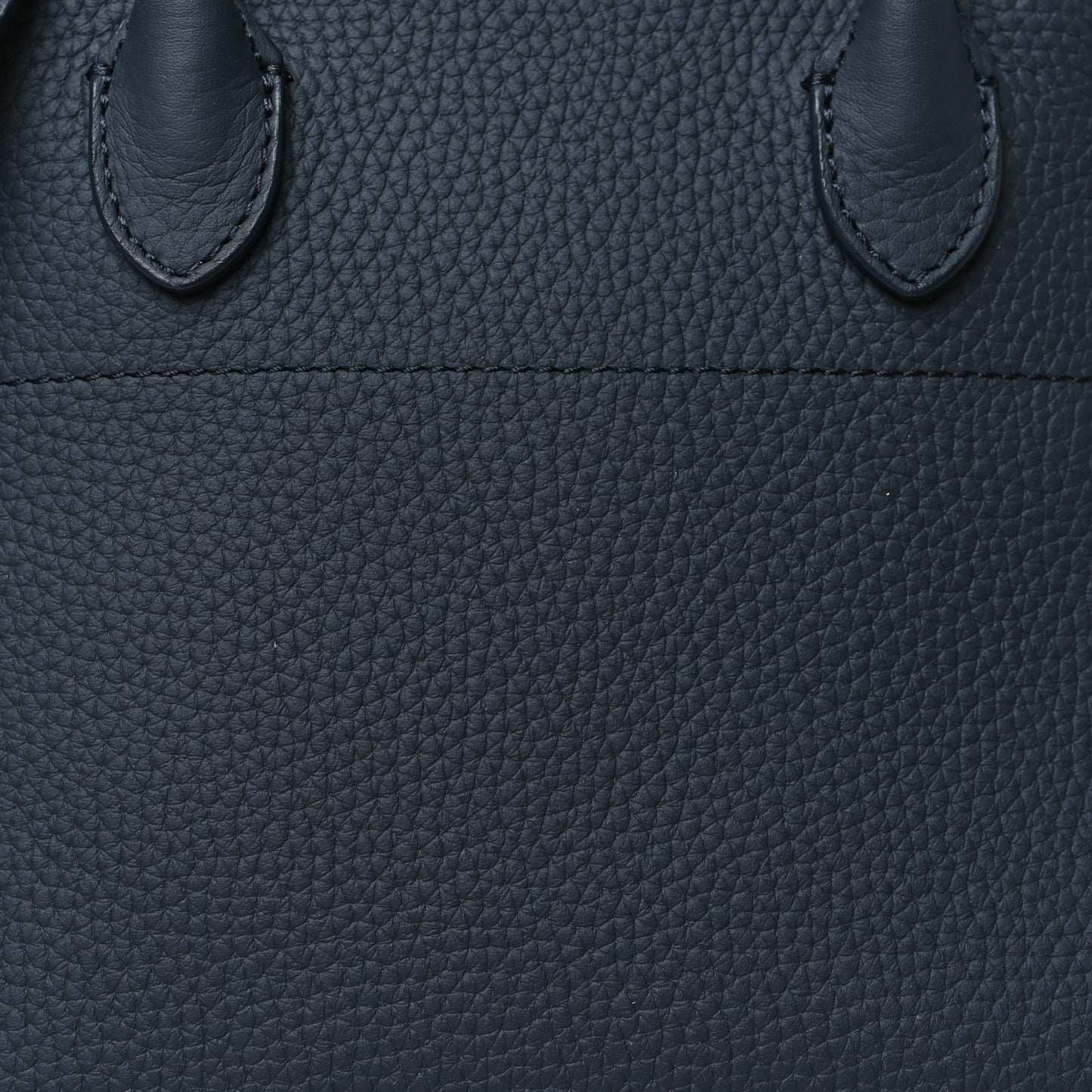 Grained Calfskin Soft Margaux 10 Dark Navy