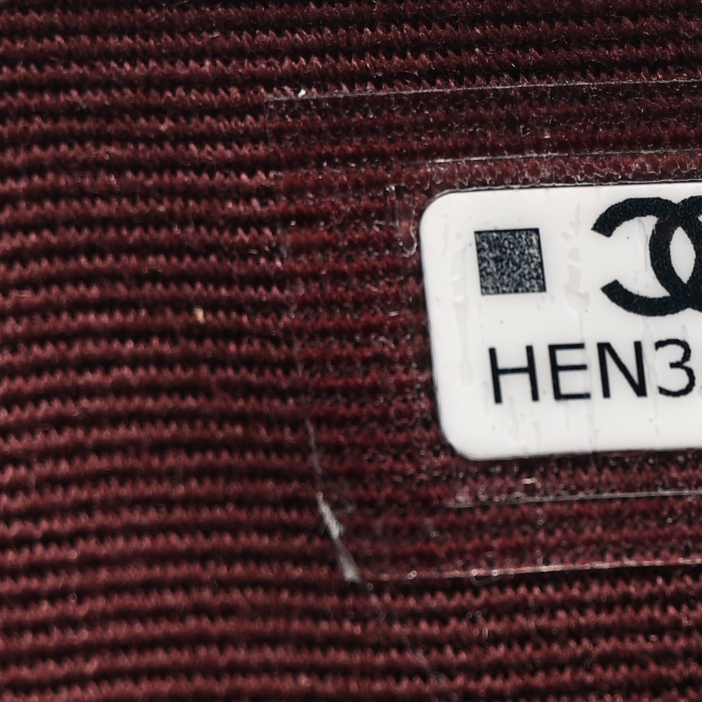 Caviar Quilted CC Zip Compact Trifold Wallet Black