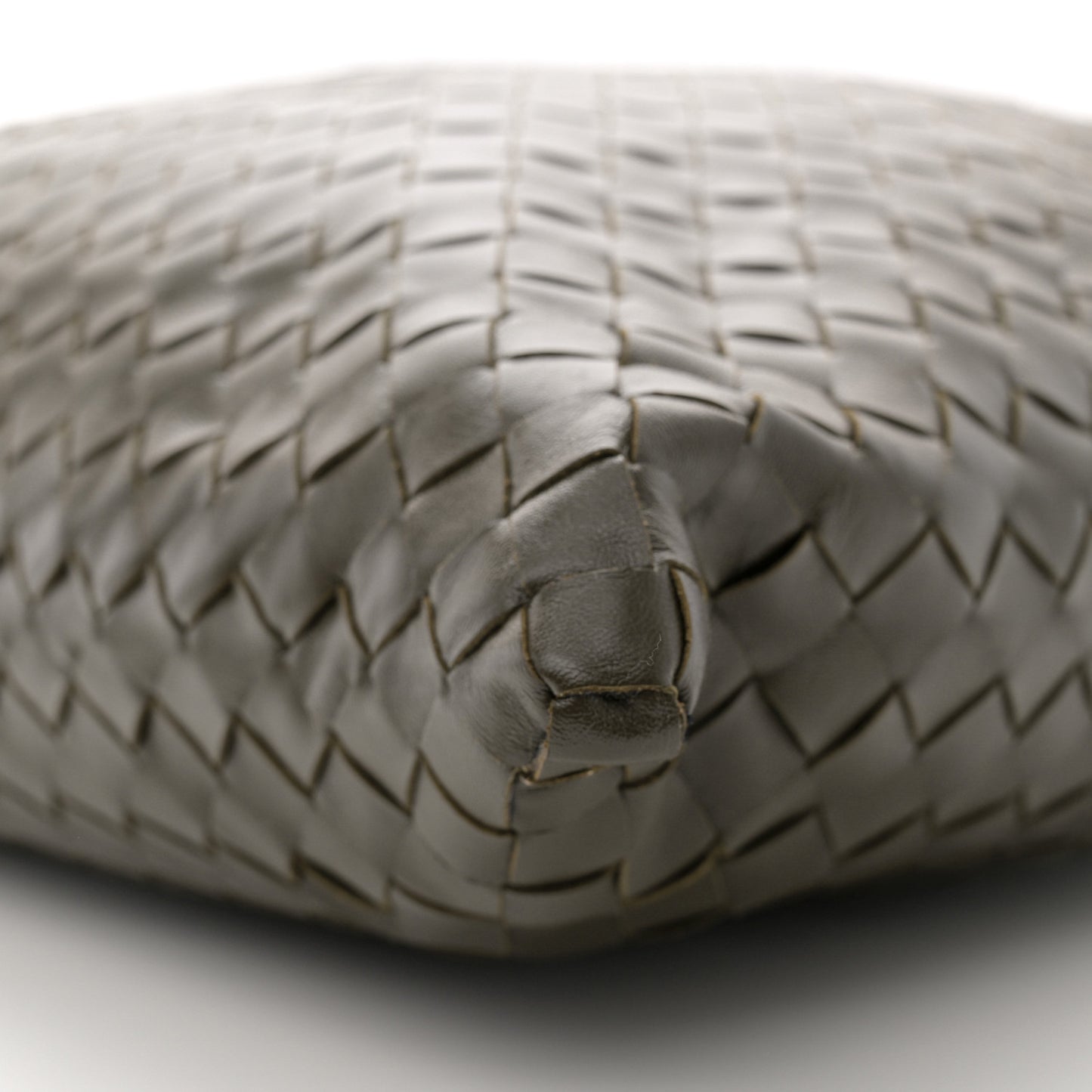 Calfskin Intrecciato Large Hop Kaki