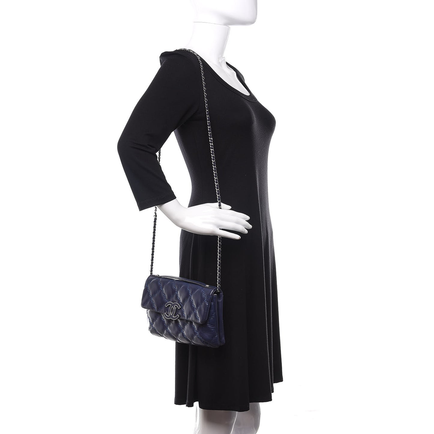 Calfskin Quilted Double Stitch Hamptons Clutch with Chain Blue