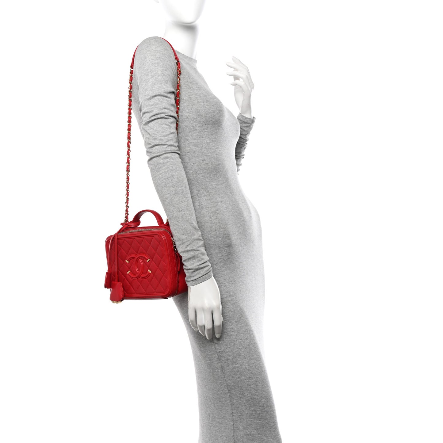 Caviar Quilted Medium CC Filigree Vanity Case Red