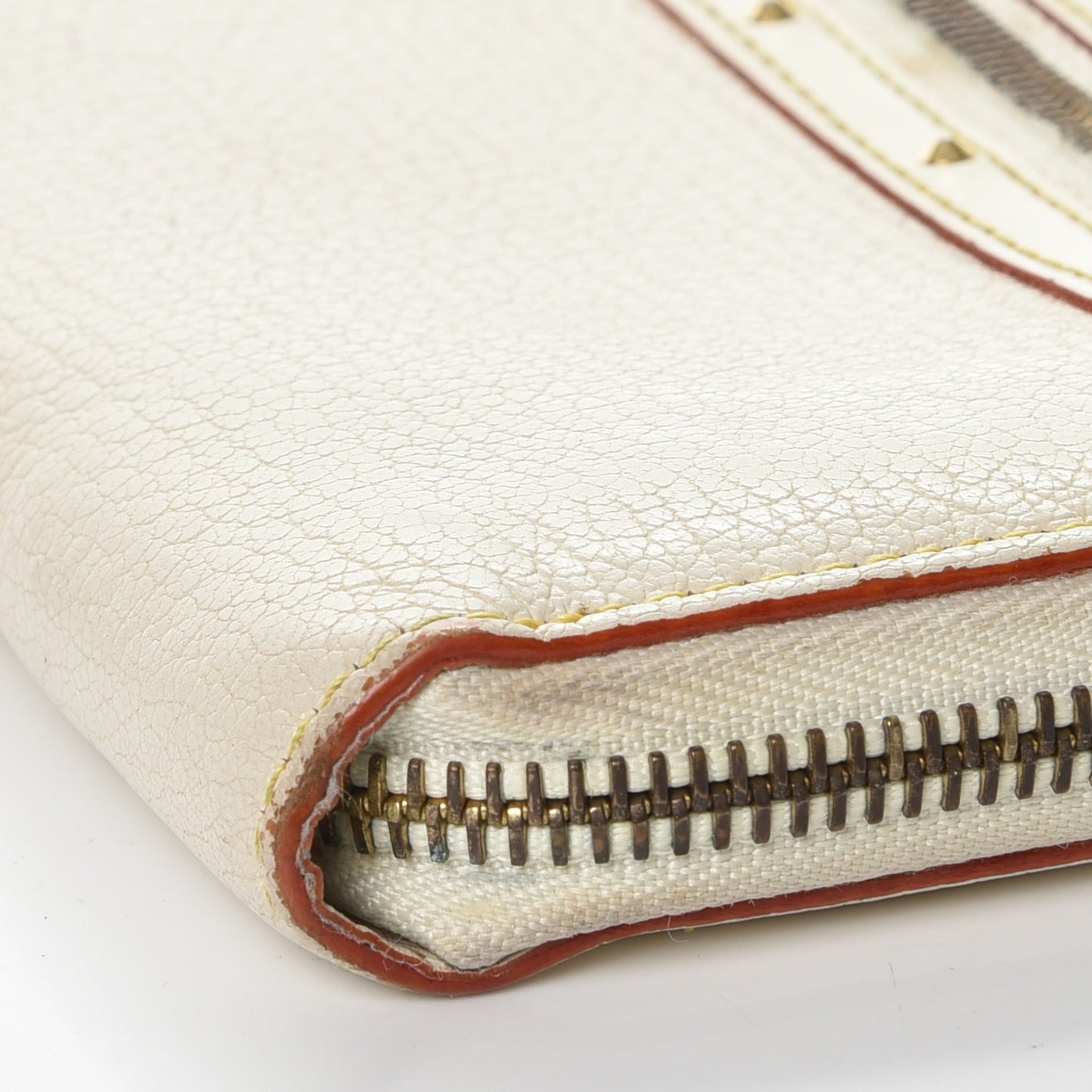 Suhali Zippy Wallet White
