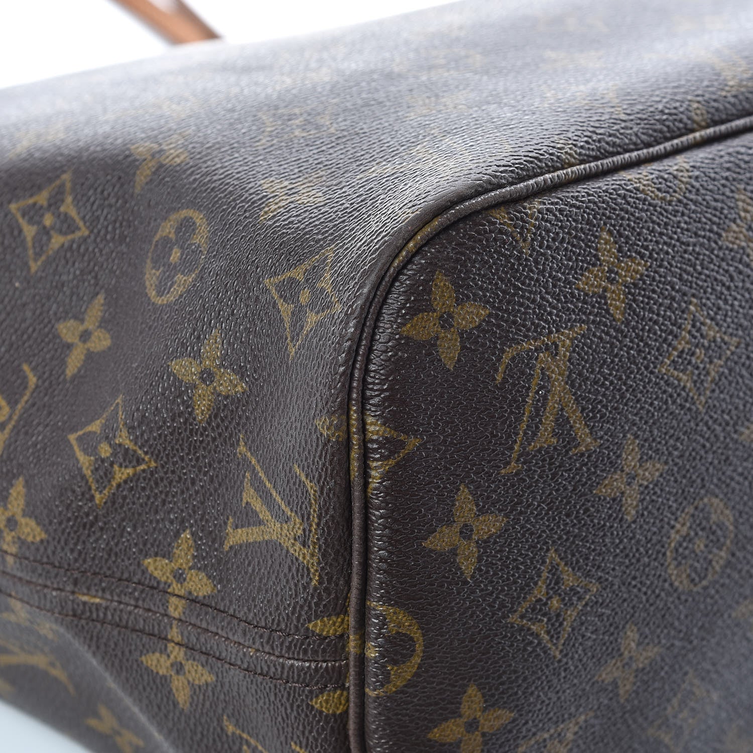 Louis Vuitton Monogram Neverfull MM 19 of 24