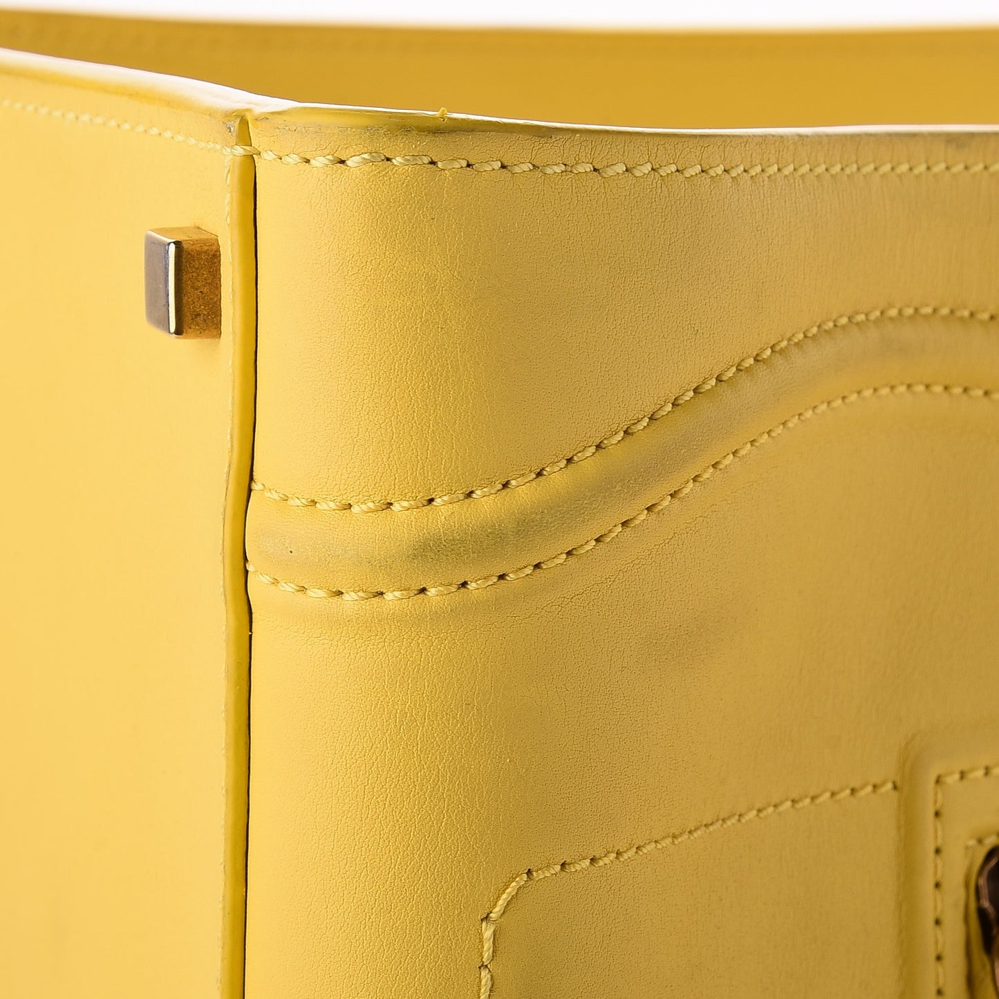 Smooth Calfskin Medium Phantom Luggage Sun Yellow