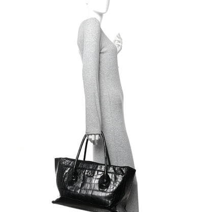 Chanel Alligator Executive Cerf Shopper Tote Black 2 of 11