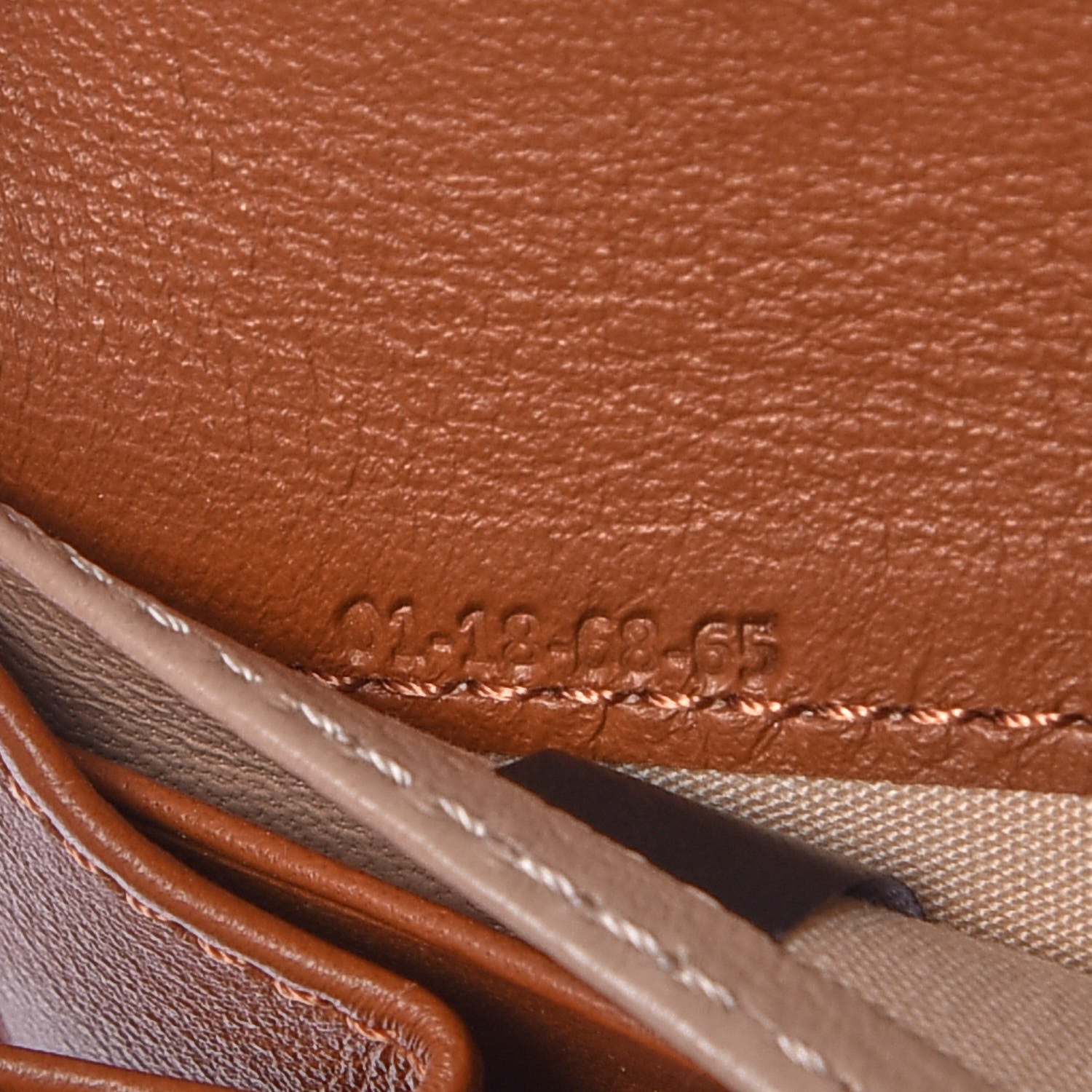 Chloe Grained Smooth Calfskin Small Indy Long Wallet Caramel 7 of 8