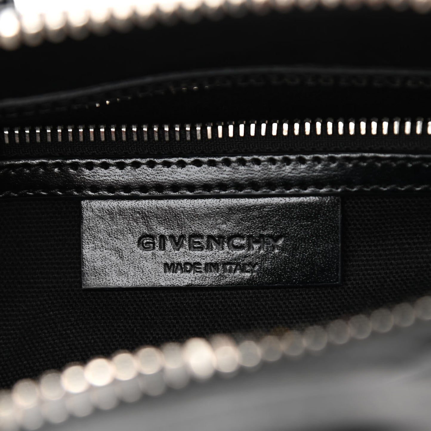Shiny Lord Calfskin Mini Antigona Black