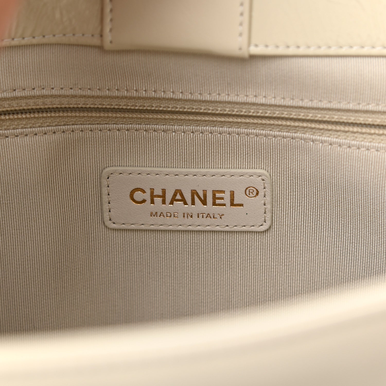 Chanel Shiny Aged Calfskin Shopping Bag White 6 of 10