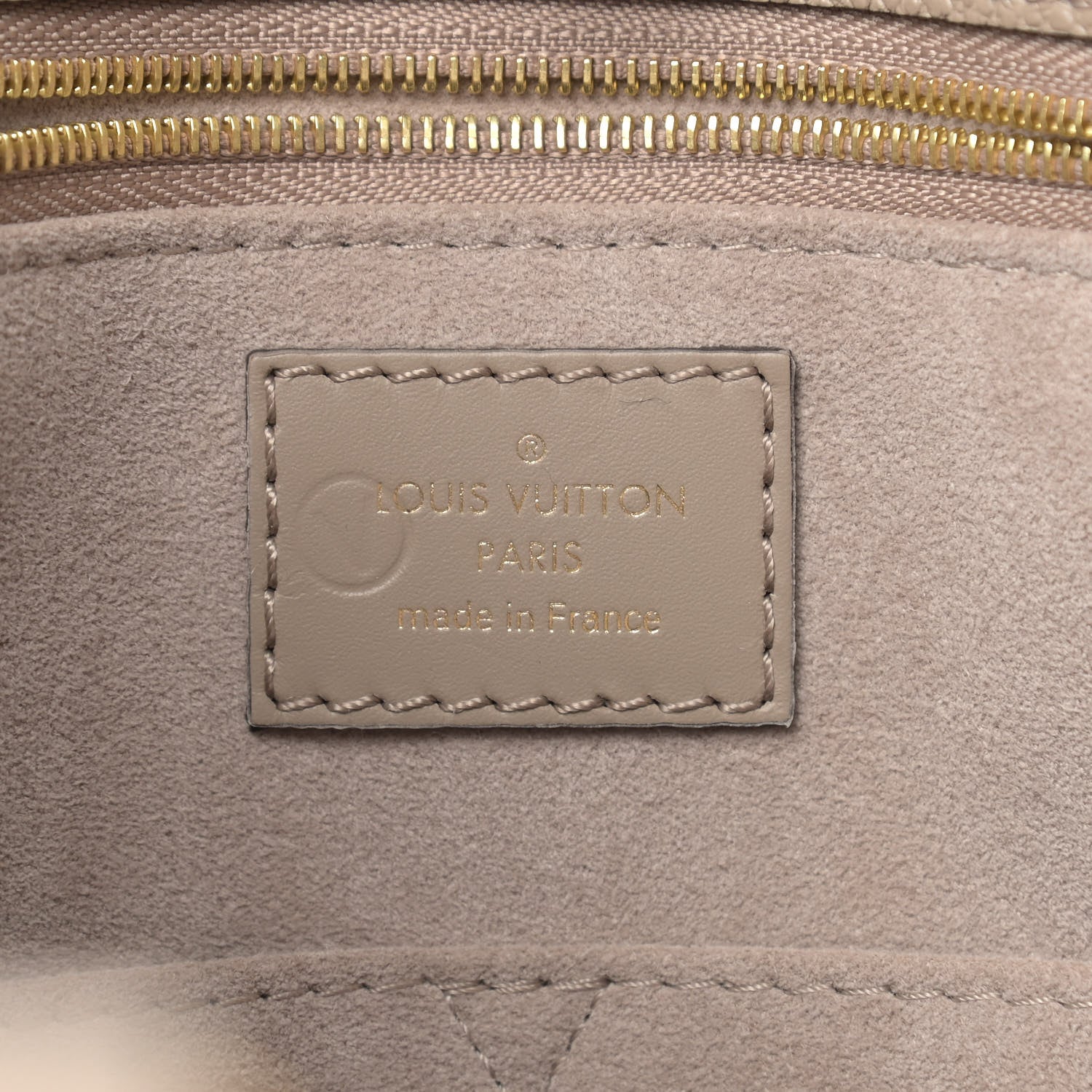 Louis Vuitton Empreinte Monogram Giant Onthego MM Tourterelle 6 of 8