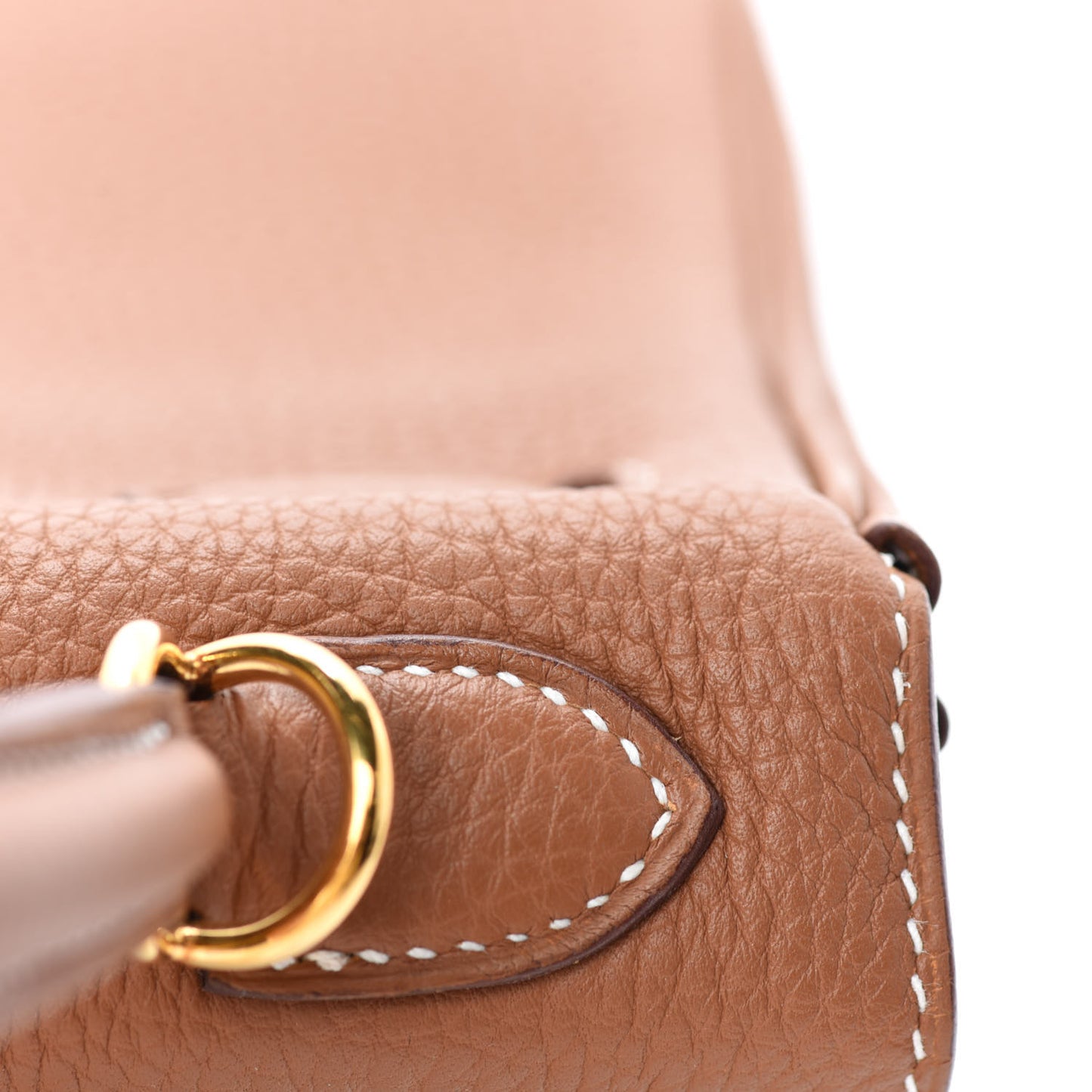 Togo Kelly Retourne 25 Gold