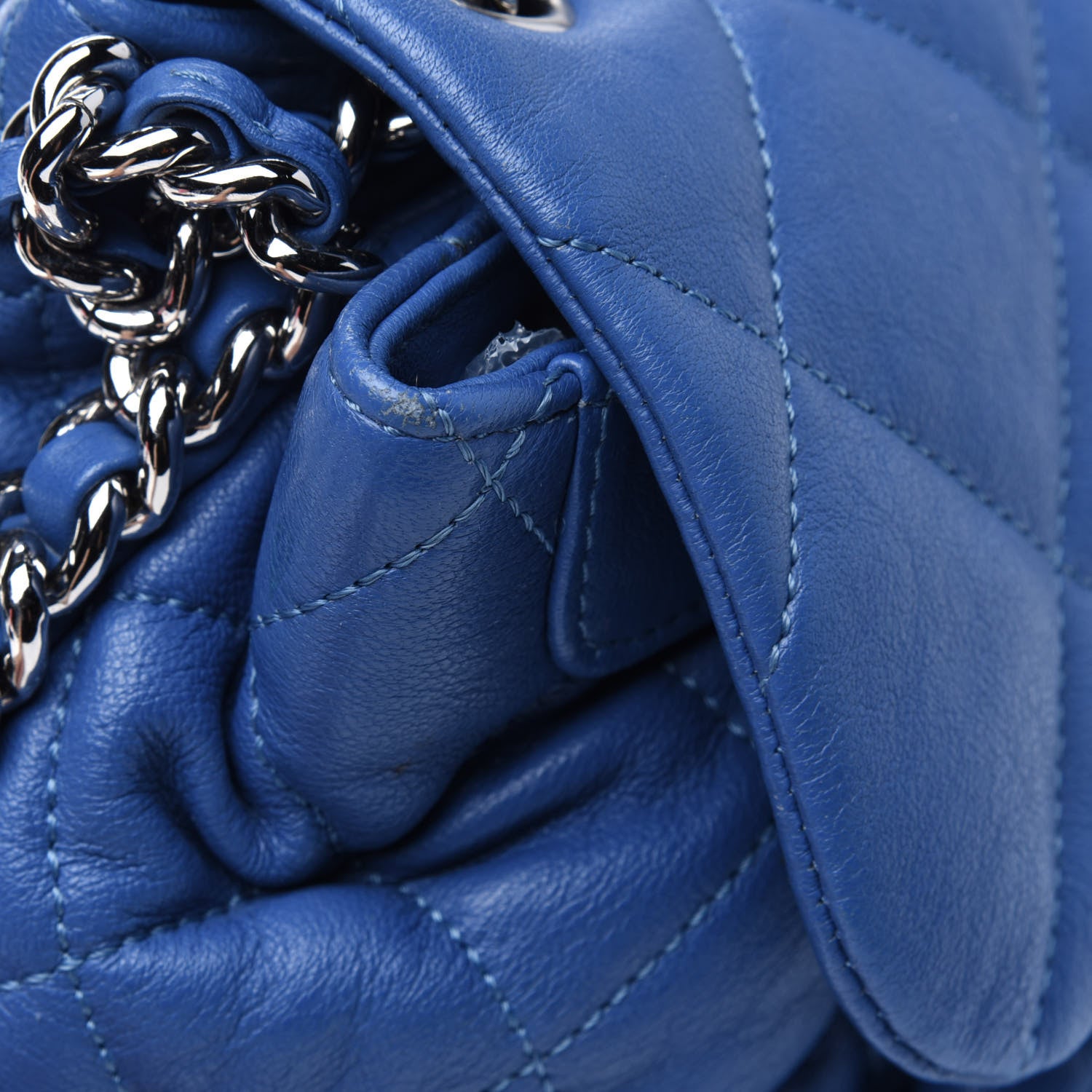 Chanel Washed Lambskin Quilted Medium Chain Around Messenger Blue 31 of 33