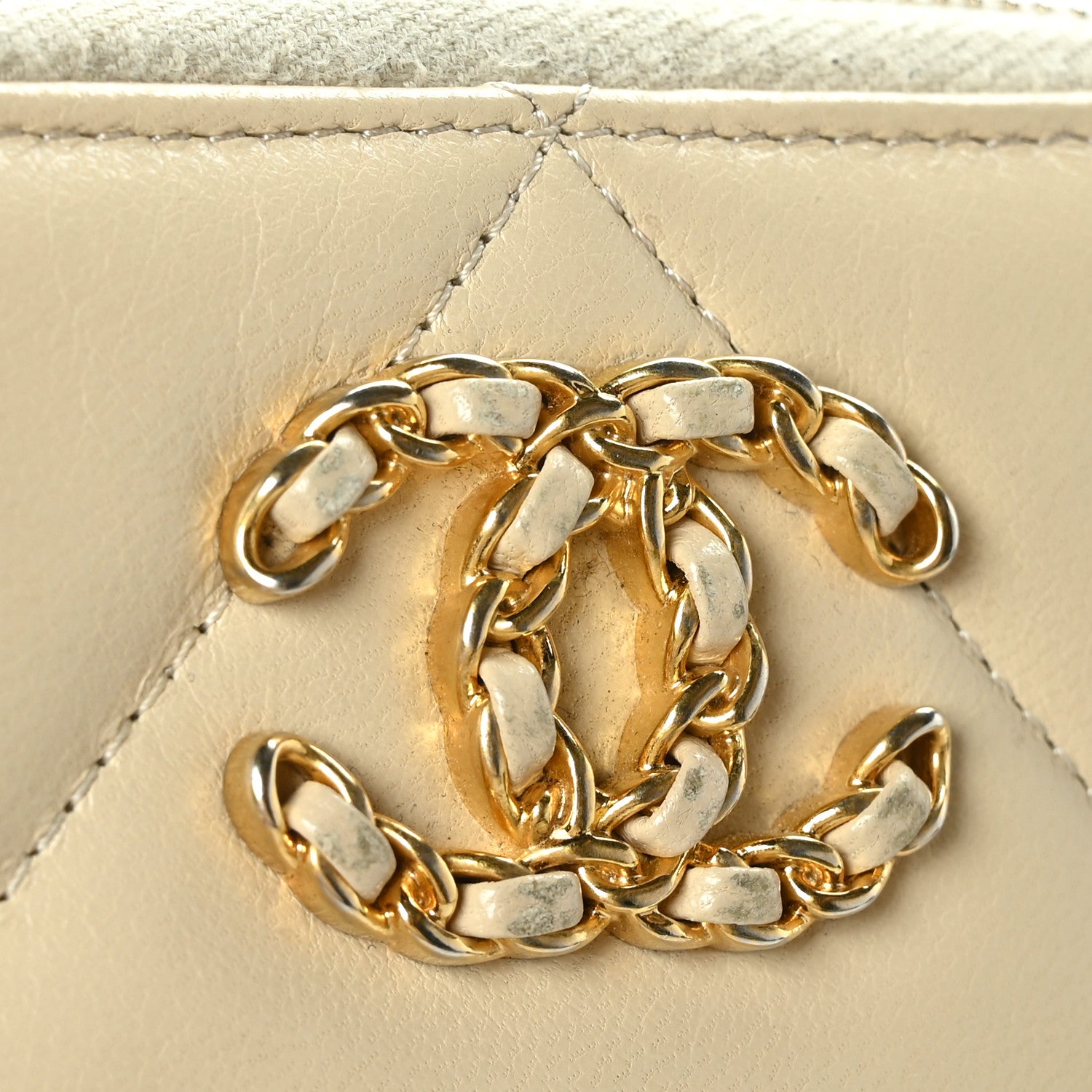 Chanel Lambskin Quilted 19 Zip Around Coin Purse Wallet Beige 9 of 9