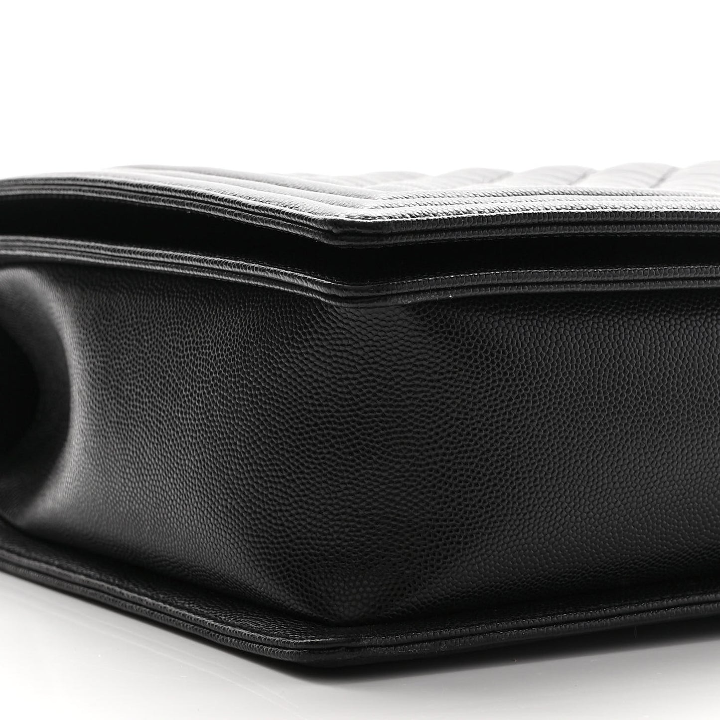 Caviar Quilted Large Boy Flap Black