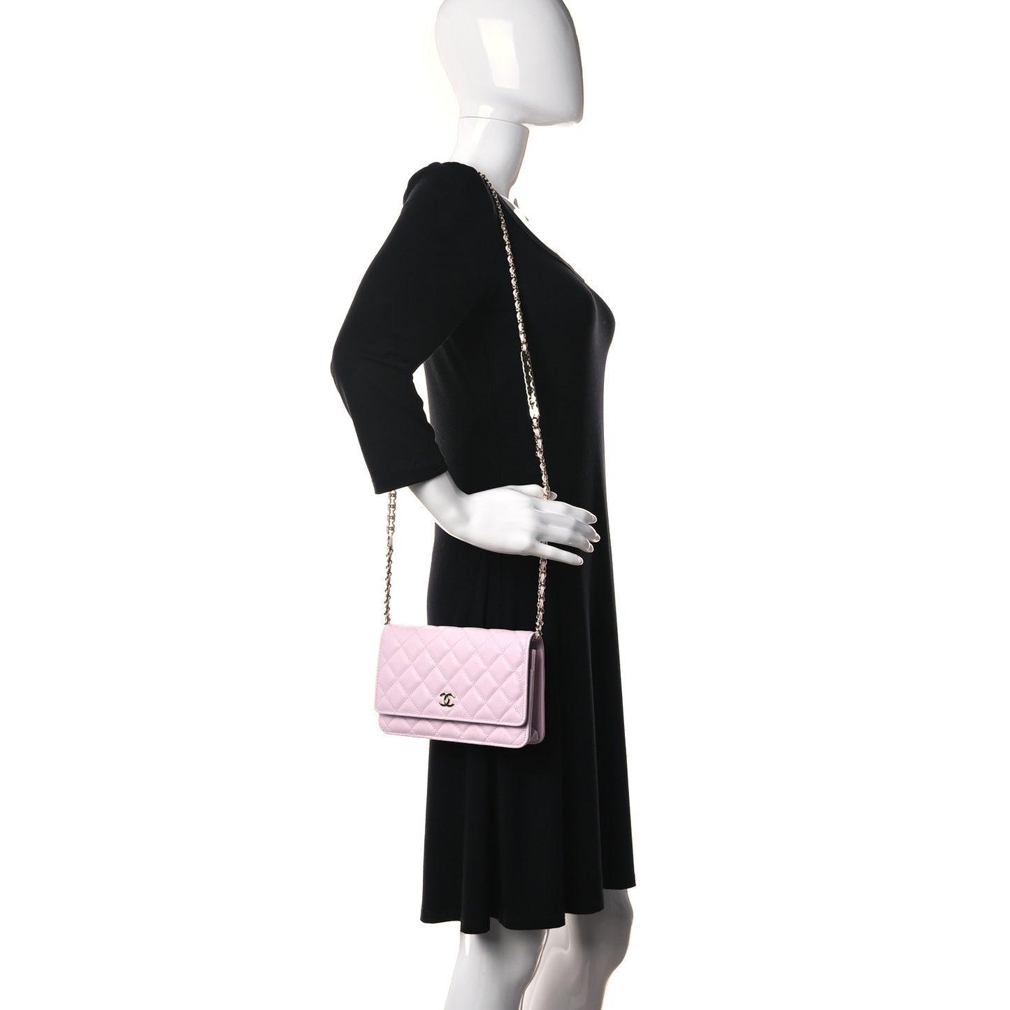 Caviar Quilted Tiny CC Wallet On Chain WOC Light Pink