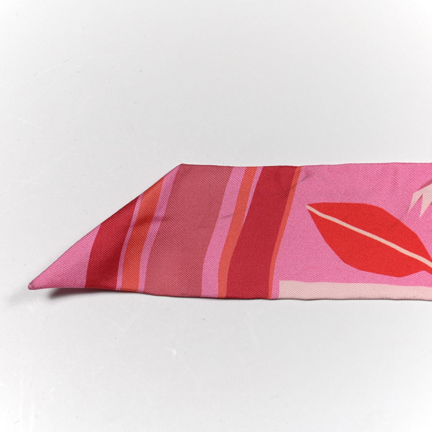 Silk Sea Surf and Fun Twilly Rose Rouge Corail