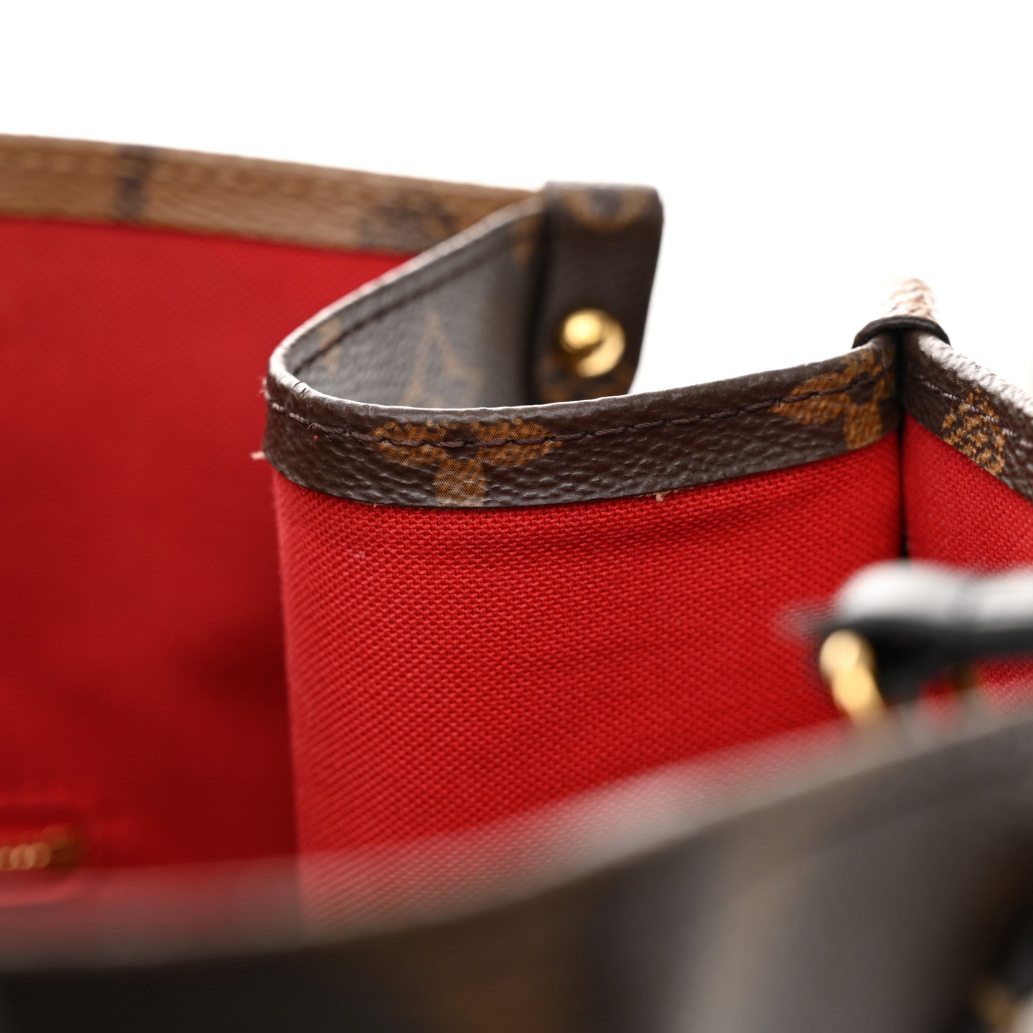 Louis Vuitton Reverse Monogram Giant Onthego MM 14 of 23
