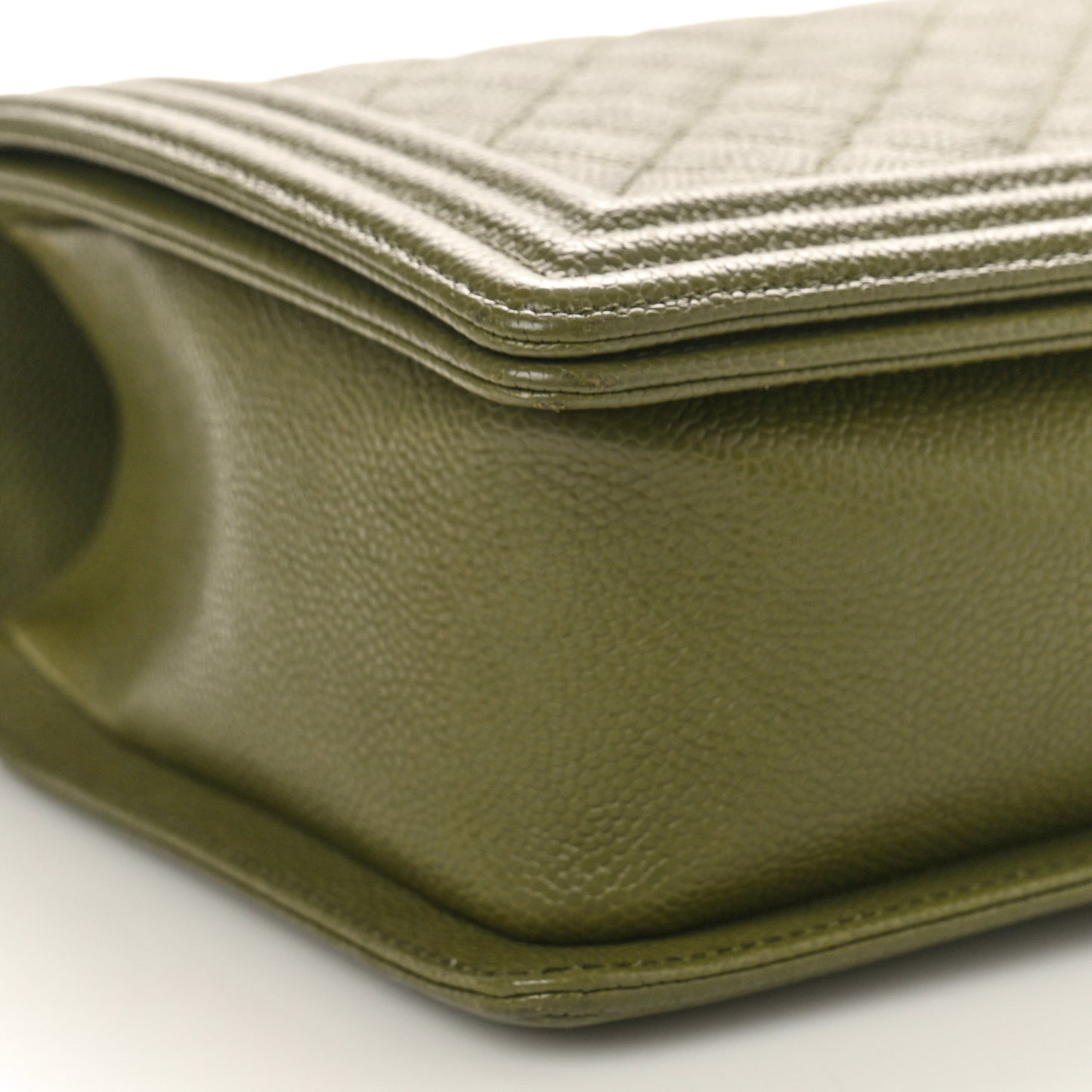 Caviar Quilted New Medium Boy Flap Khaki