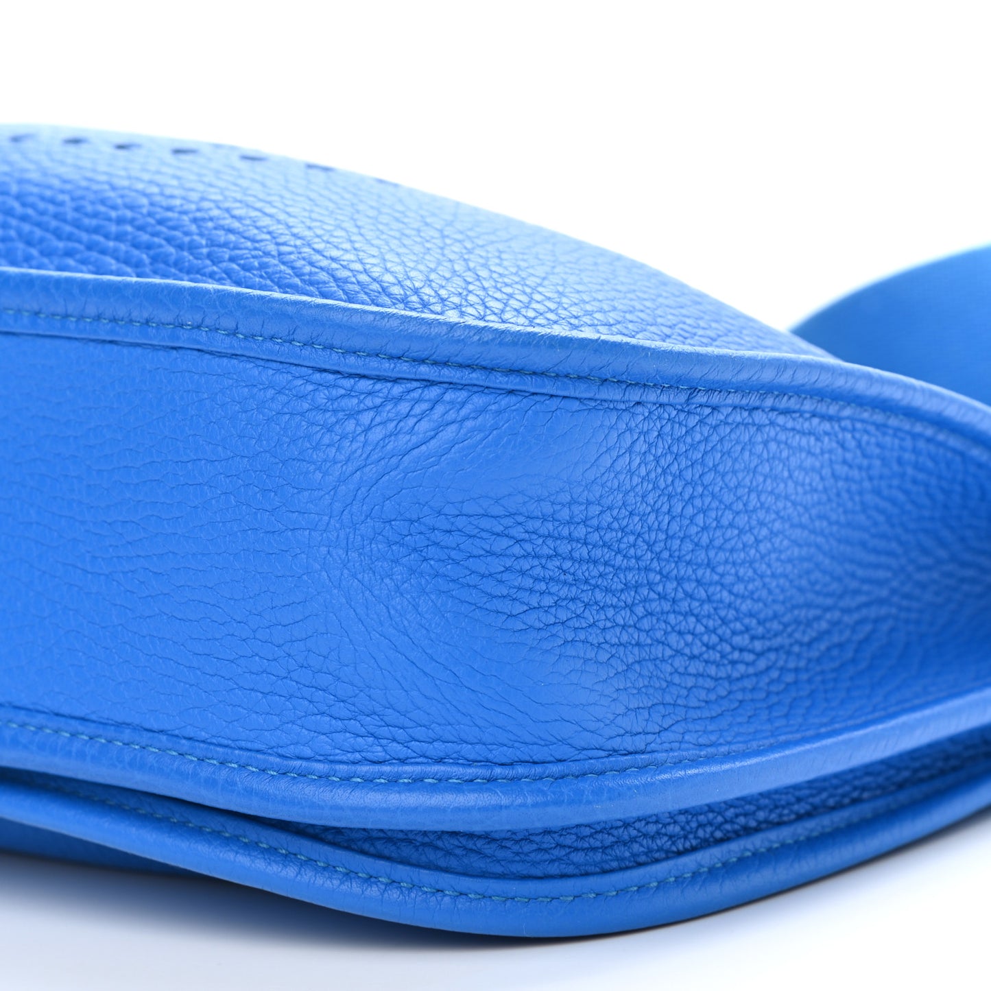 Taurillon Clemence Evelyne III PM Bleu Hydra