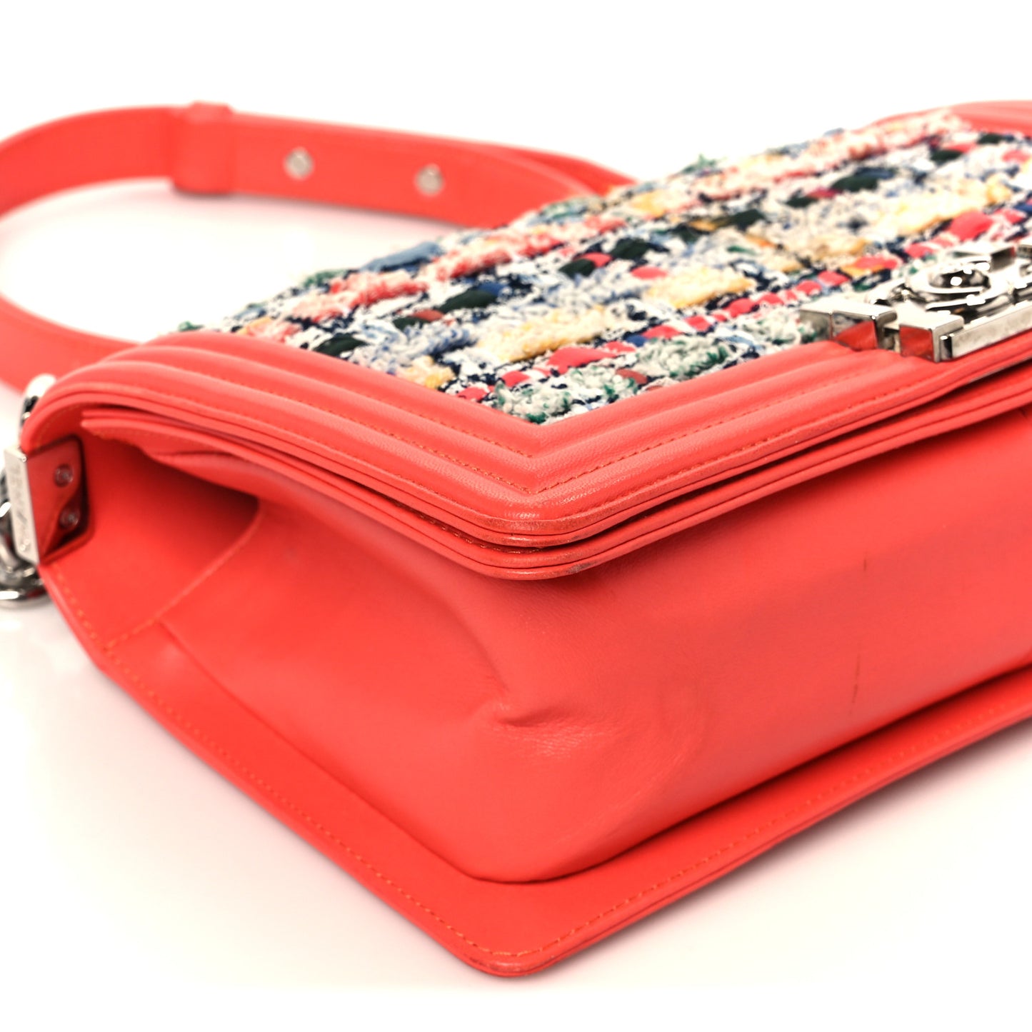 Lambskin Tweed Medium Boy Flap Coral