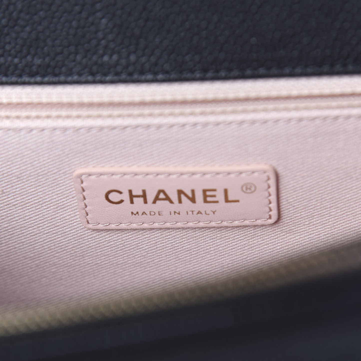 Grained Calfskin Quilted Cuba Flap Black