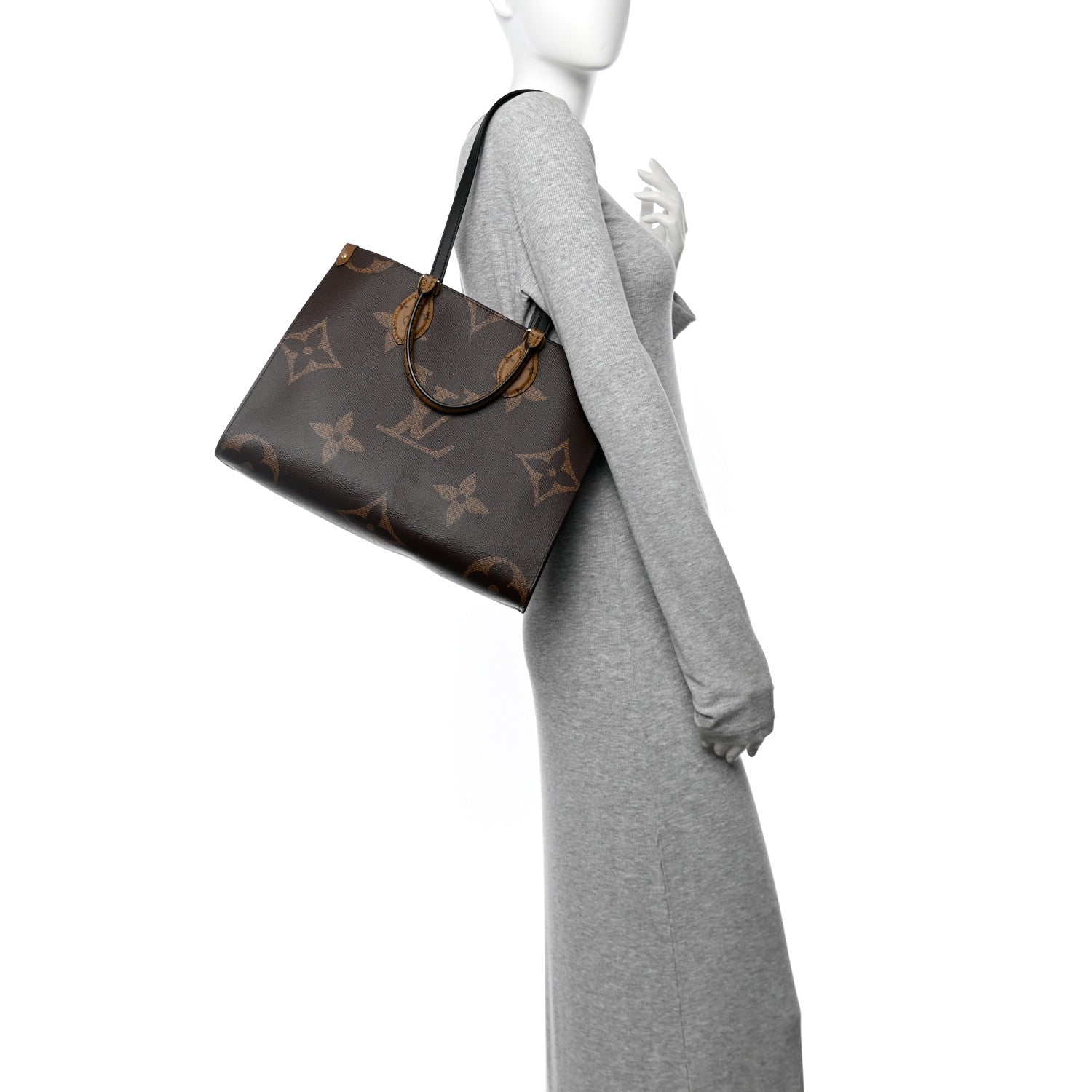 Louis Vuitton Reverse Monogram Giant Onthego MM 2 of 10