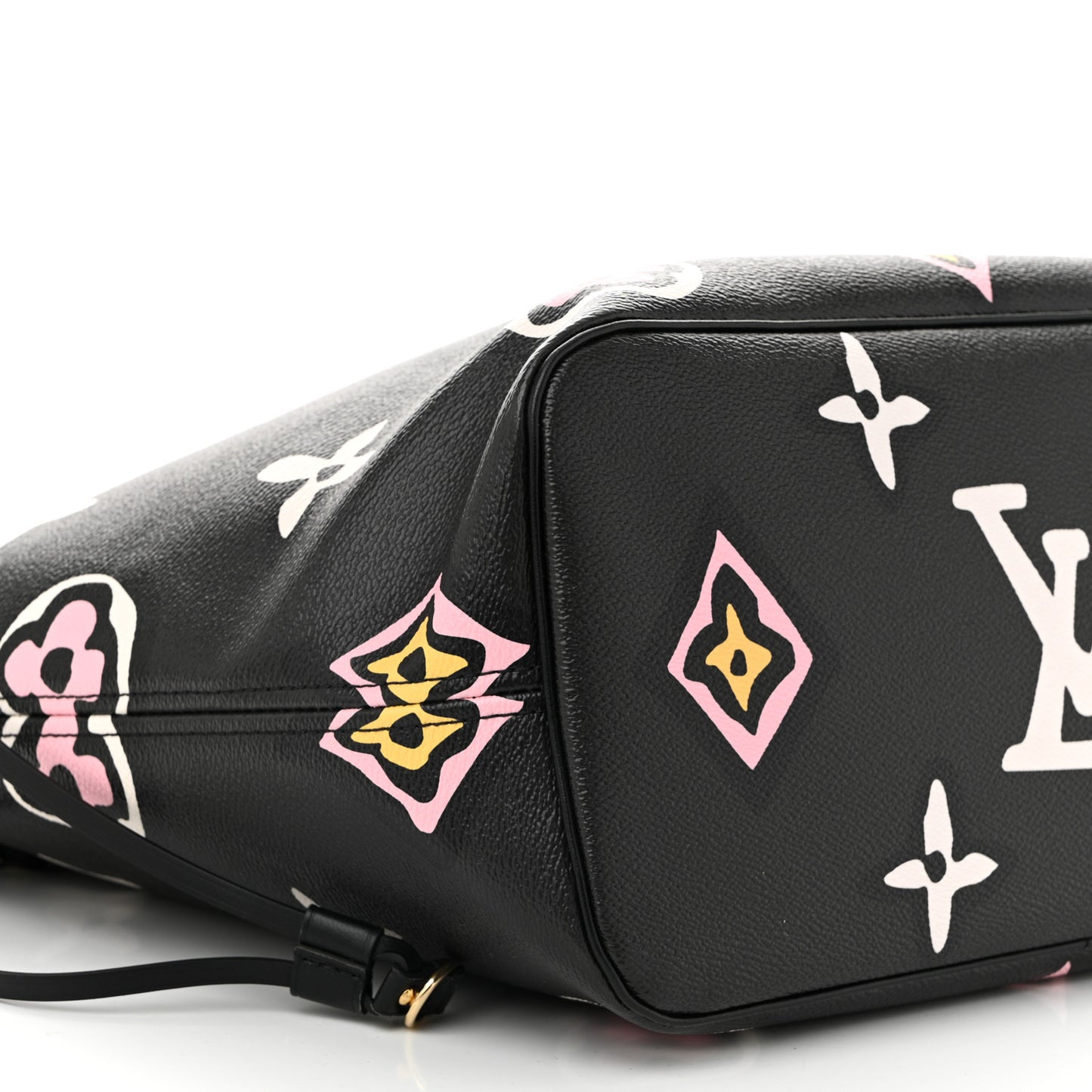 Monogram Giant Wild At Heart Neverfull MM Black