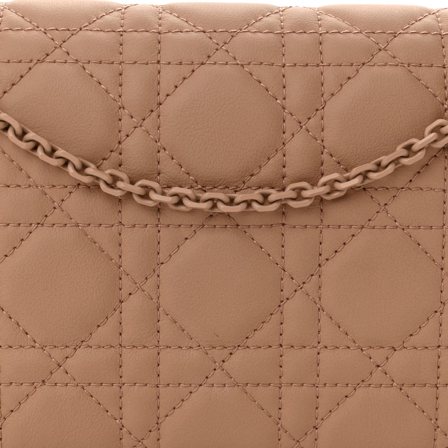 Ultra Matte Calfskin Cannage Lady Dior Clutch Fard
