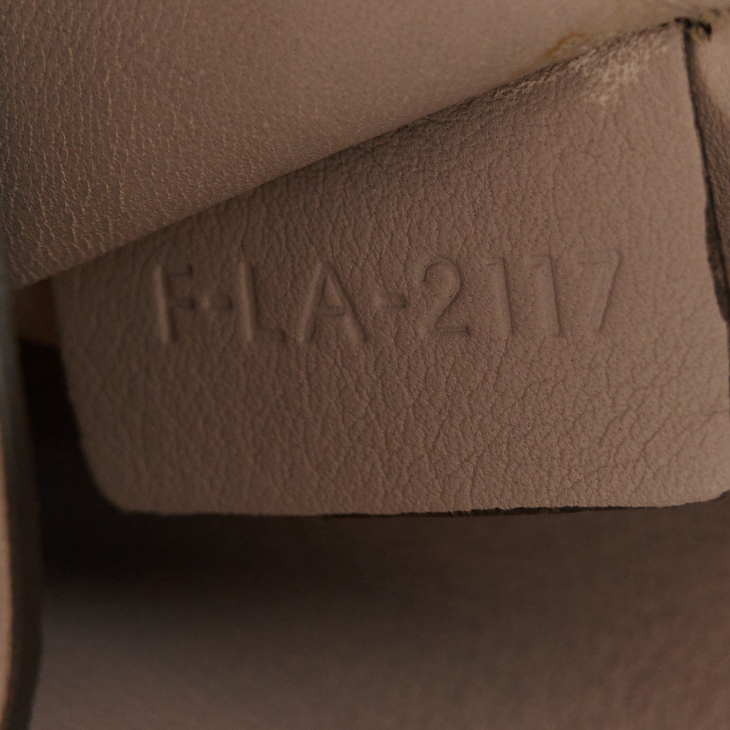 Celine Supple Natural Calfskin Medium Tri-Fold Bag Pearl Grey 7 of 11