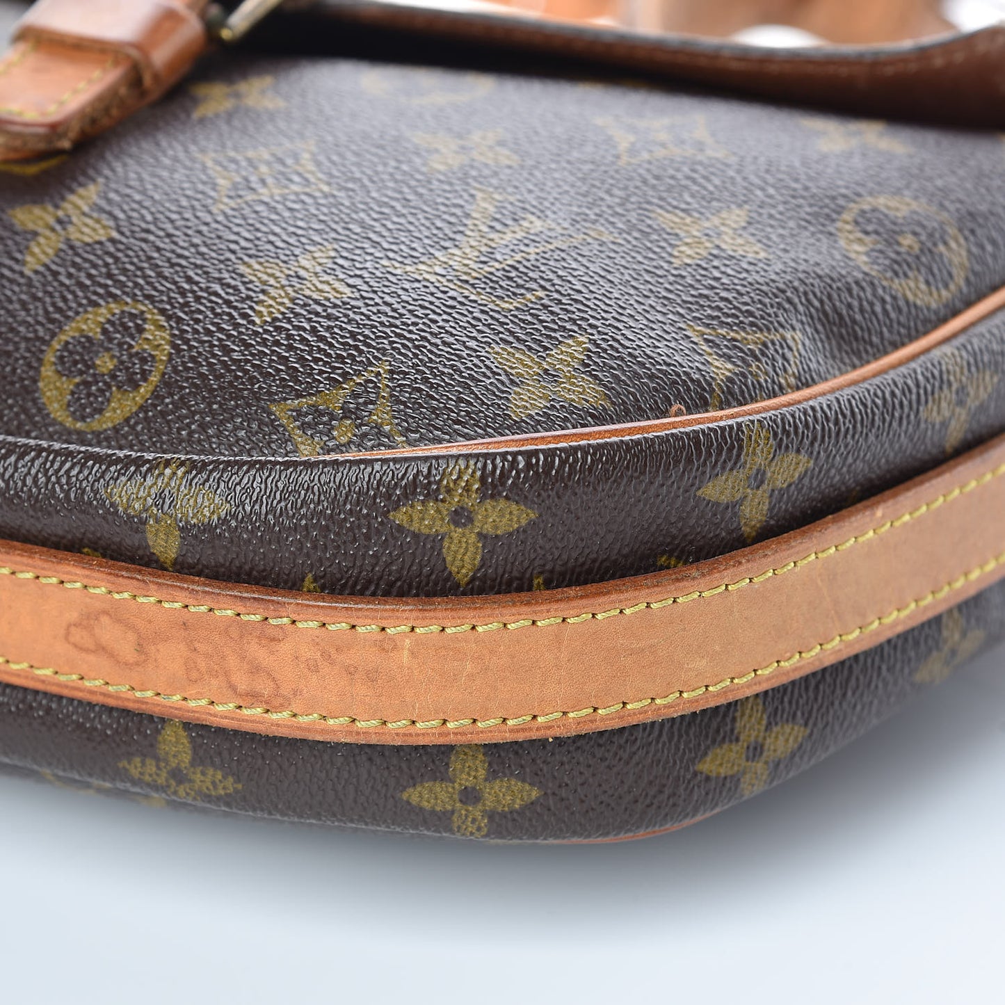 Monogram Jeune Fille