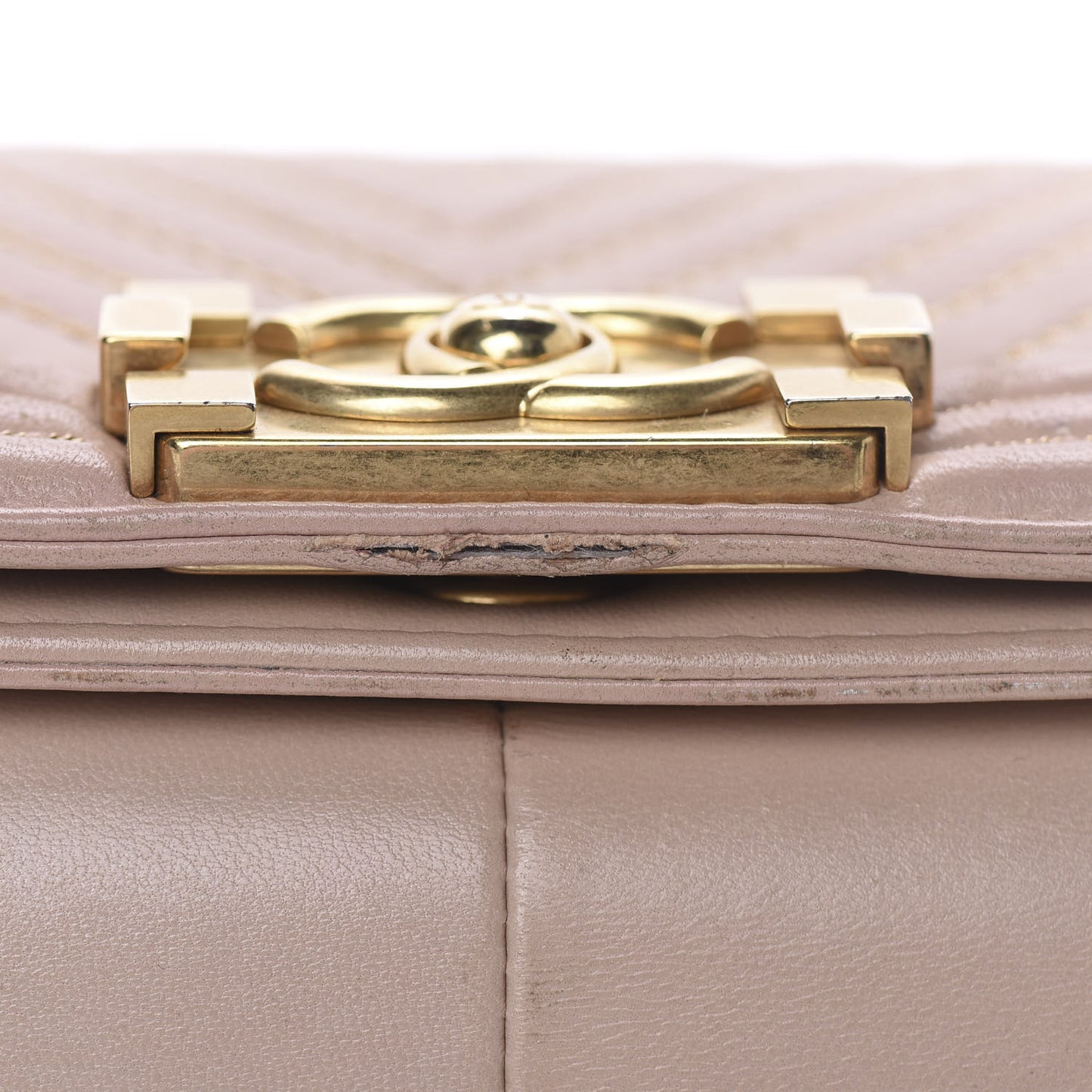 Calfskin Chevron Chain Medium Boy Flap Nude