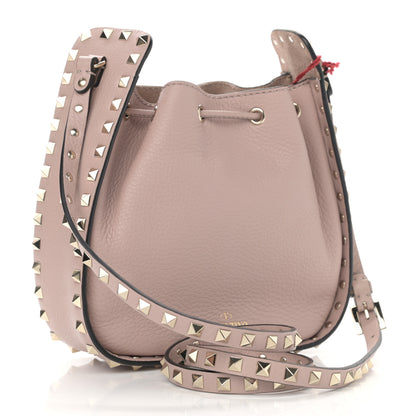 Valentino Garavani Grained Calfskin Rockstud Bucket Bag Poudre 3 of 14