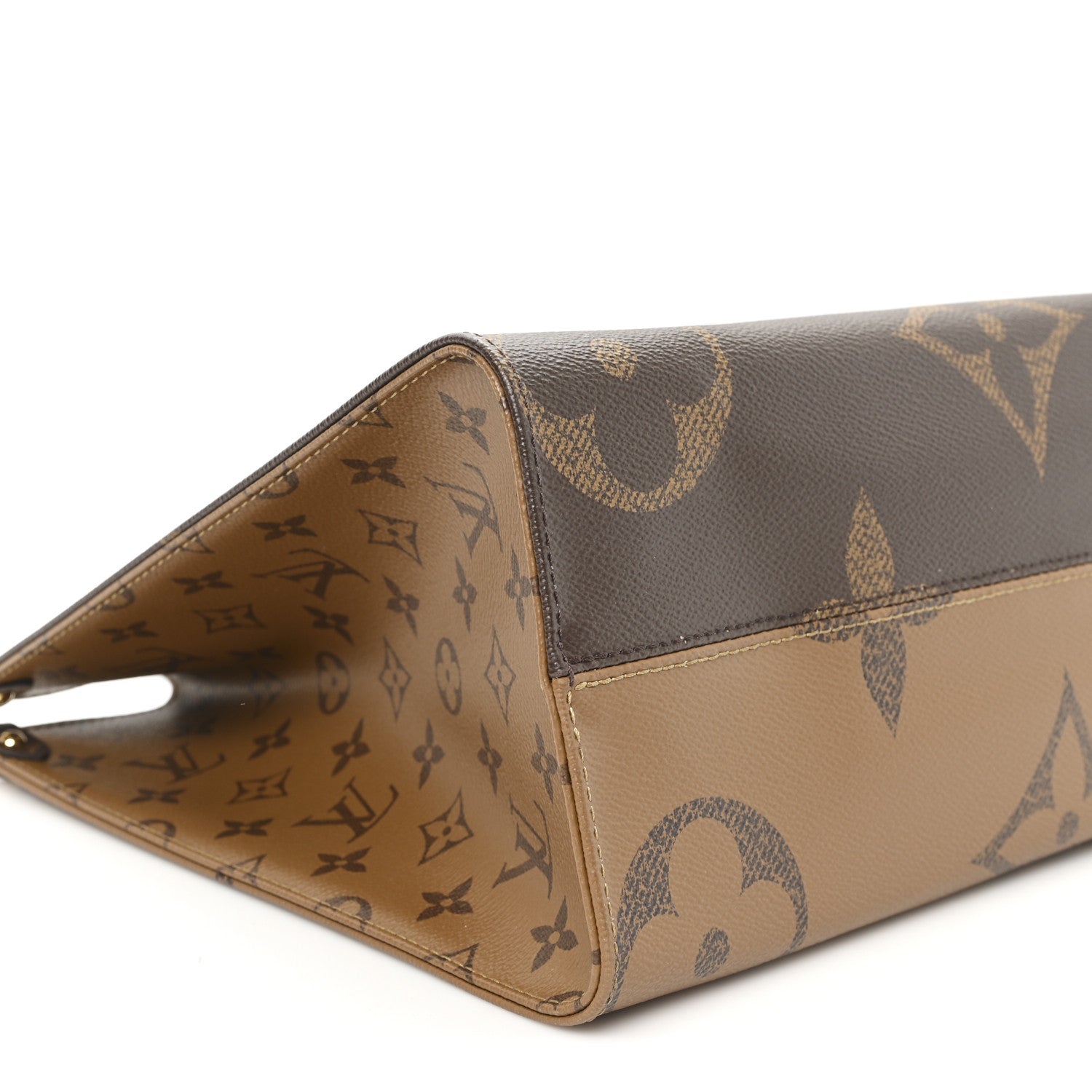 Louis Vuitton Reverse Monogram Giant Onthego MM 8 of 9