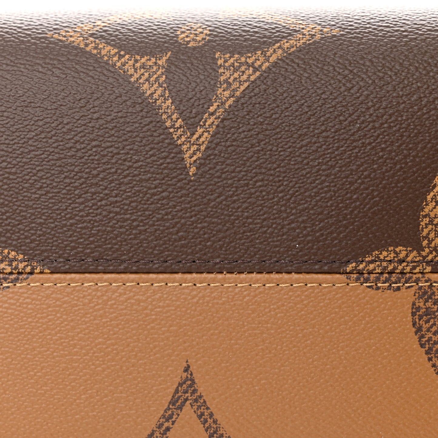 Reverse Monogram Giant Onthego MM