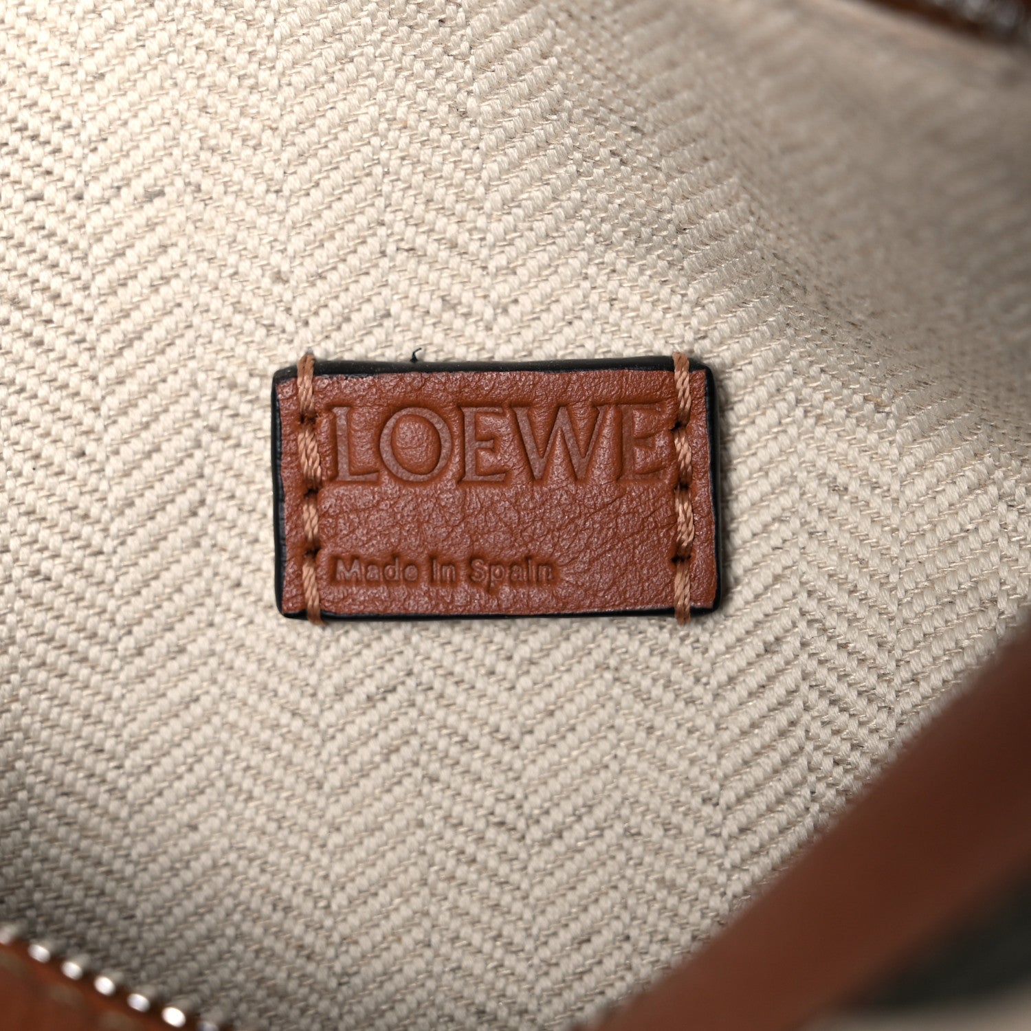 Loewe Calfskin Mini Puzzle Bag Kiwi 6 of 11