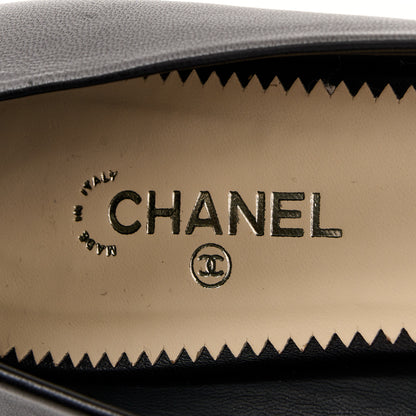Chanel Lambskin Cap Toe Pearl Pumps 40 Black 6 of 8